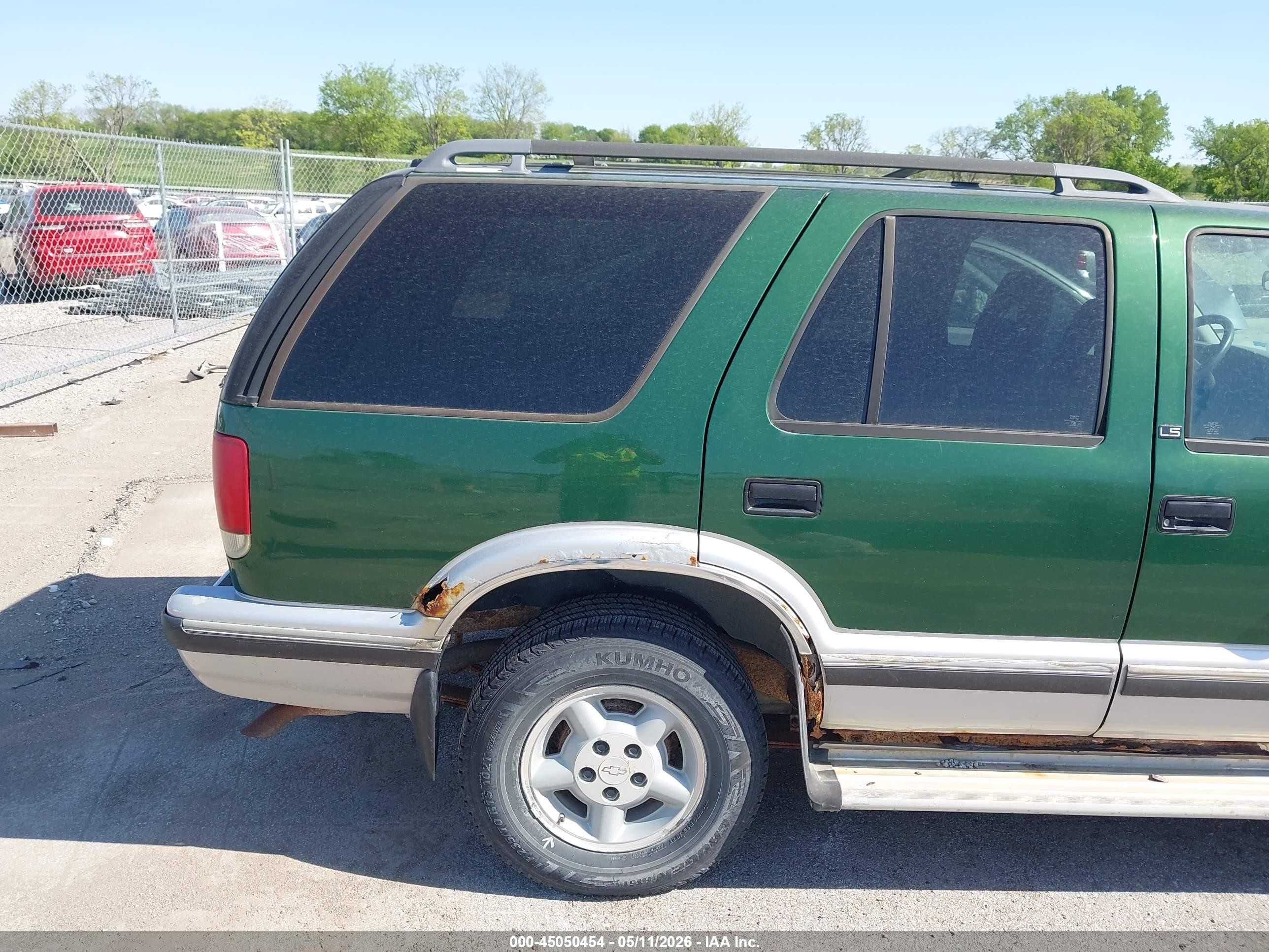1997 Chevrolet Blazer Ls Green vin: 1GNDT13W7V2113333