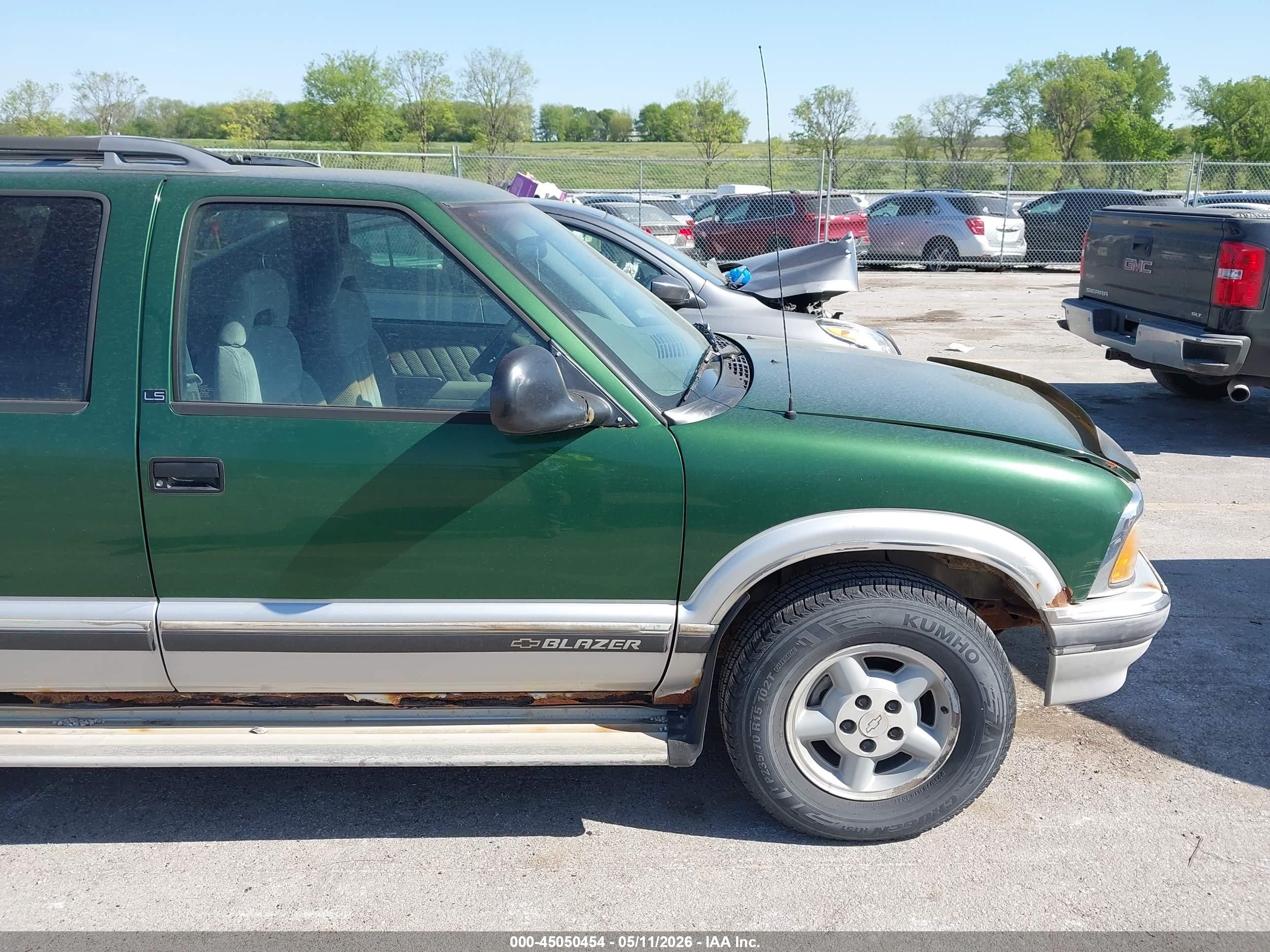 1997 Chevrolet Blazer Ls Green vin: 1GNDT13W7V2113333