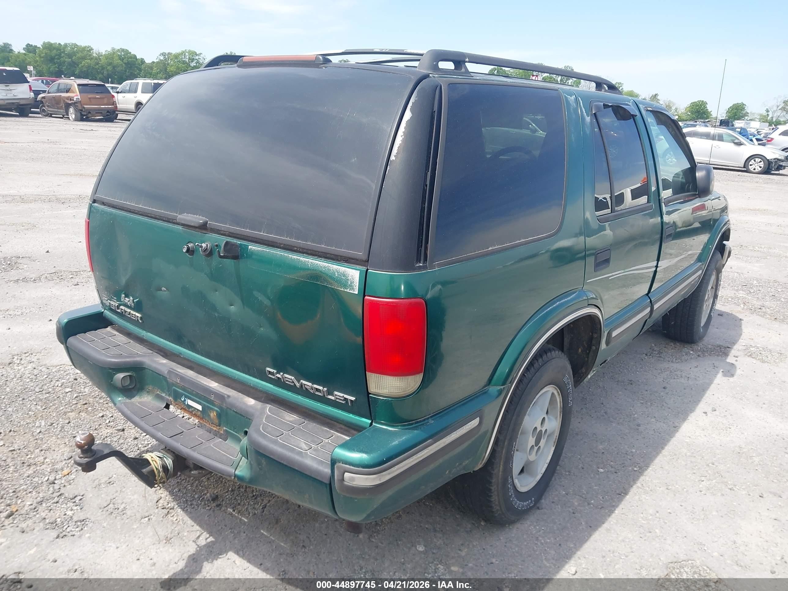 1999 Chevrolet Blazer Ls Green vin: 1GNDT13W7XK133052