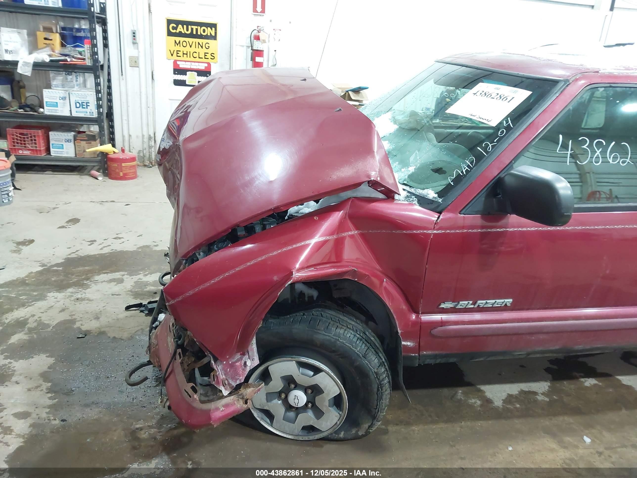 2002 Chevrolet Blazer Ls Burgundy vin: 1GNDT13W82K105902