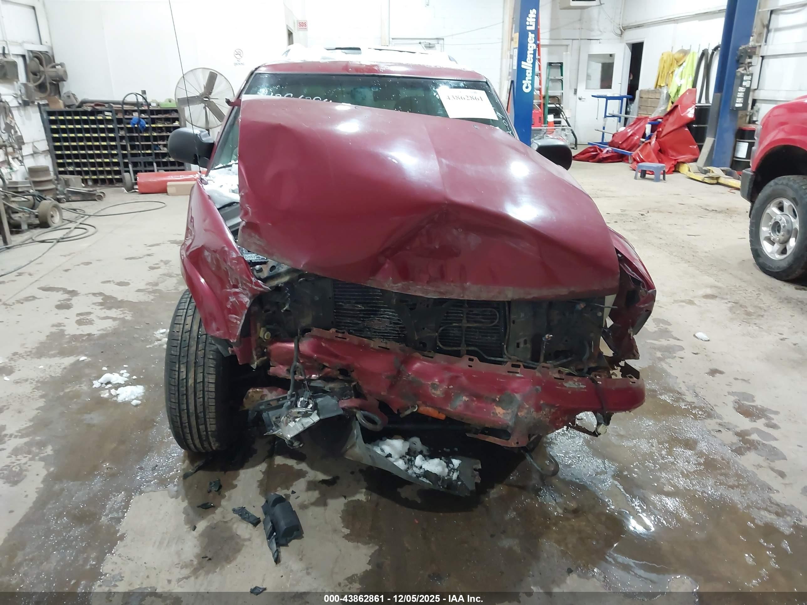 2002 Chevrolet Blazer Ls Burgundy vin: 1GNDT13W82K105902