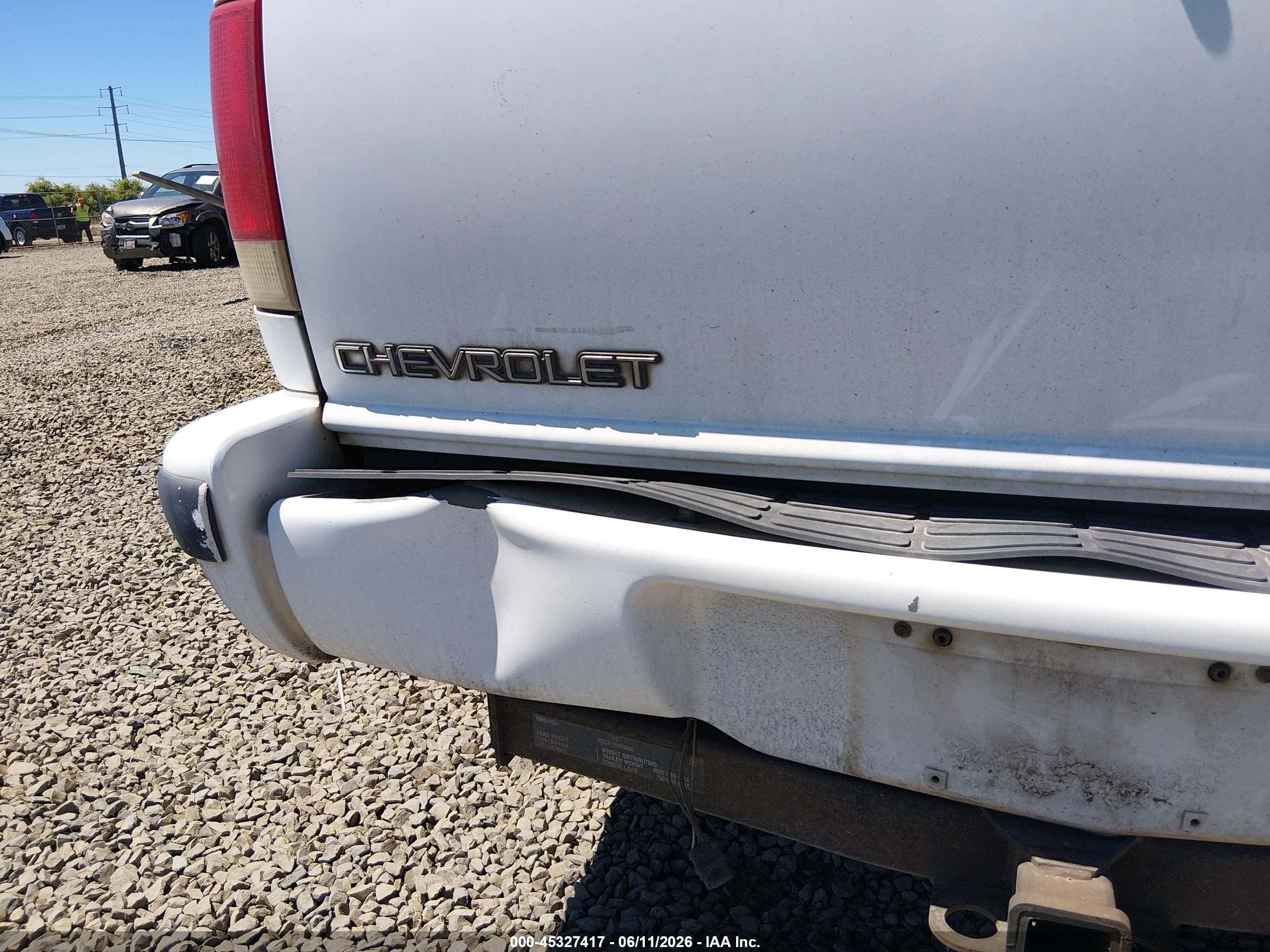 1995 Chevrolet Blazer   White vin: 1GNDT13W8S2158776