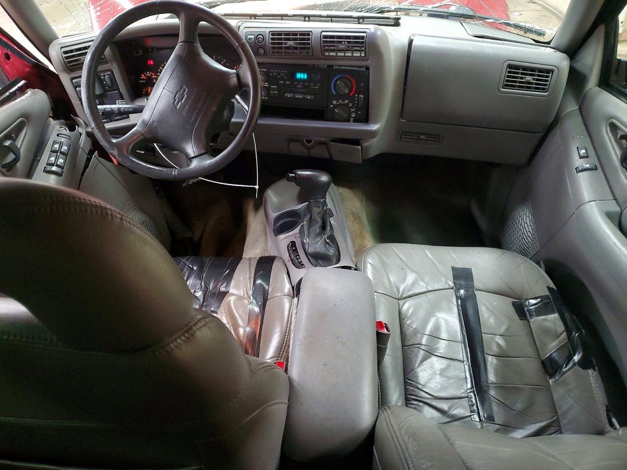1997 Chevrolet Blazer Red vin: 1GNDT13W8V2140122