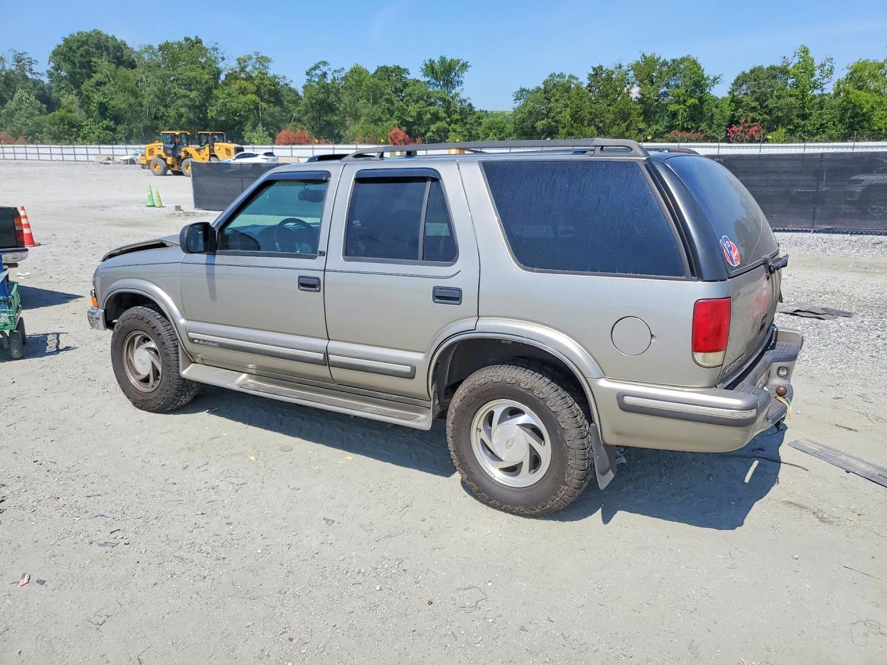 1999 Chevrolet Blazer Tan vin: 1GNDT13W8X2239784