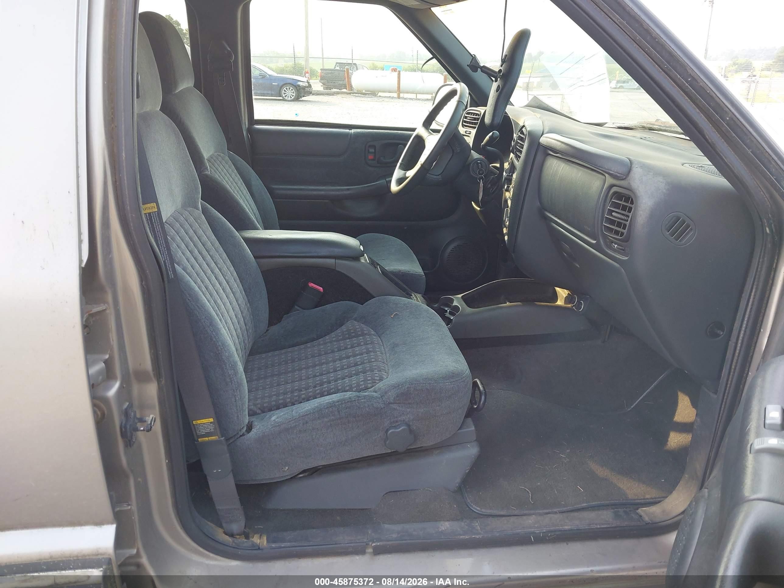 1998 Chevrolet Blazer Ls Beige vin: 1GNDT13W9W2280973
