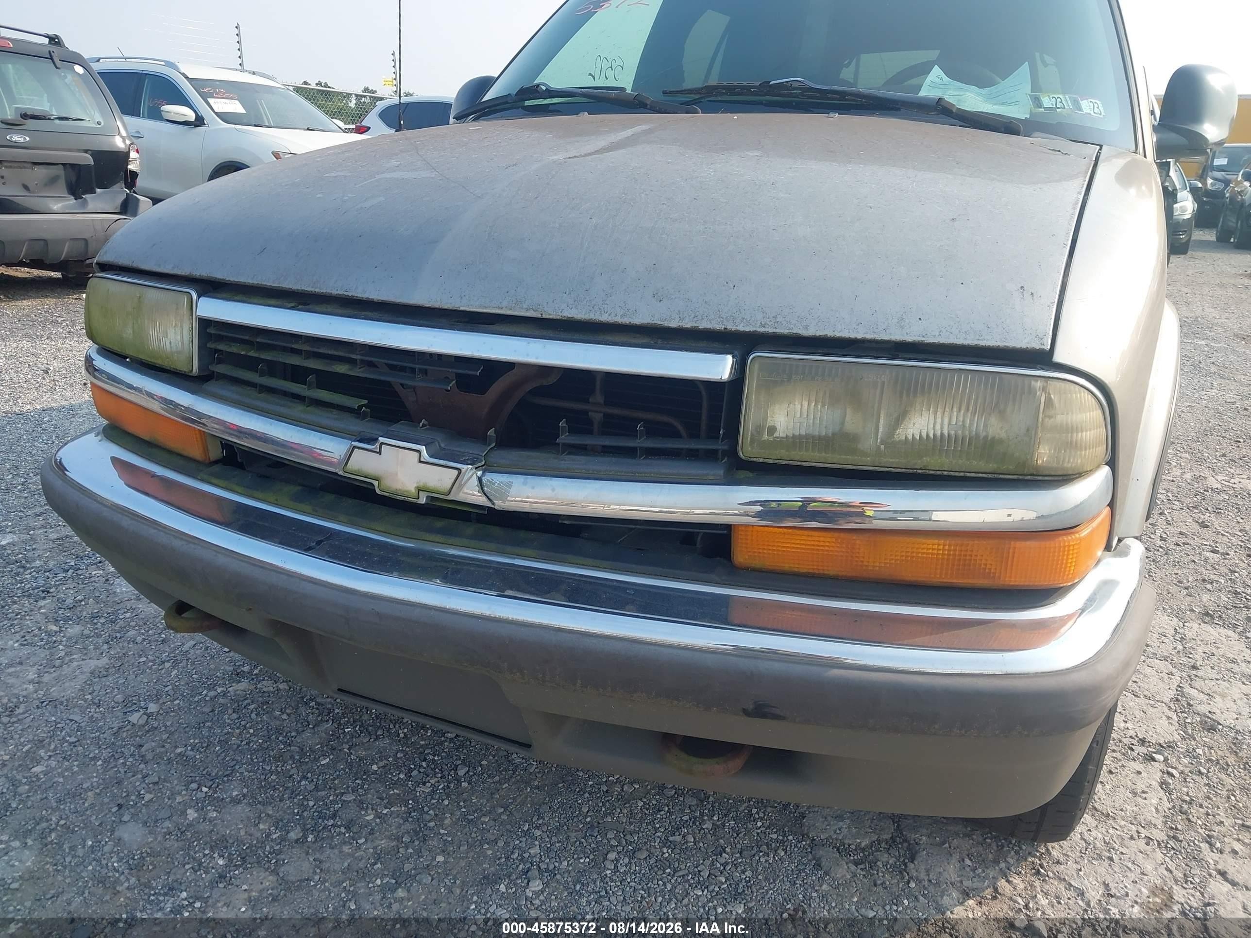 1998 Chevrolet Blazer Ls Beige vin: 1GNDT13W9W2280973