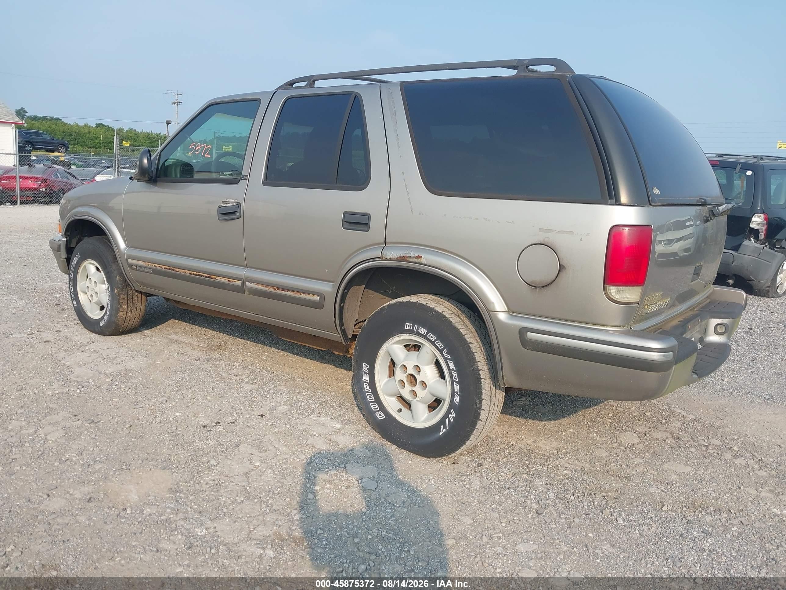 1998 Chevrolet Blazer Ls Beige vin: 1GNDT13W9W2280973