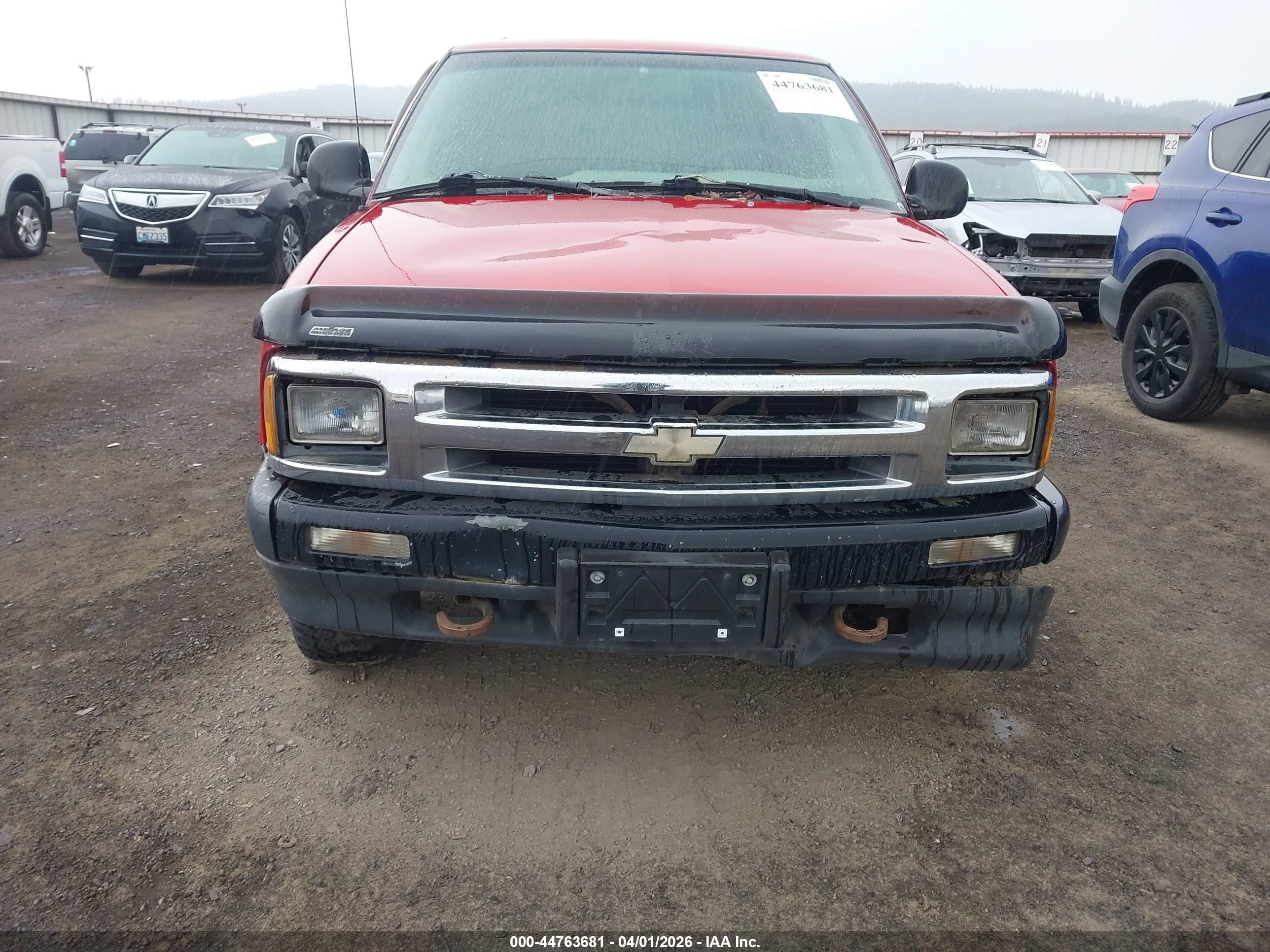 1996 Chevrolet Blazer   Red vin: 1GNDT13WXT2261697