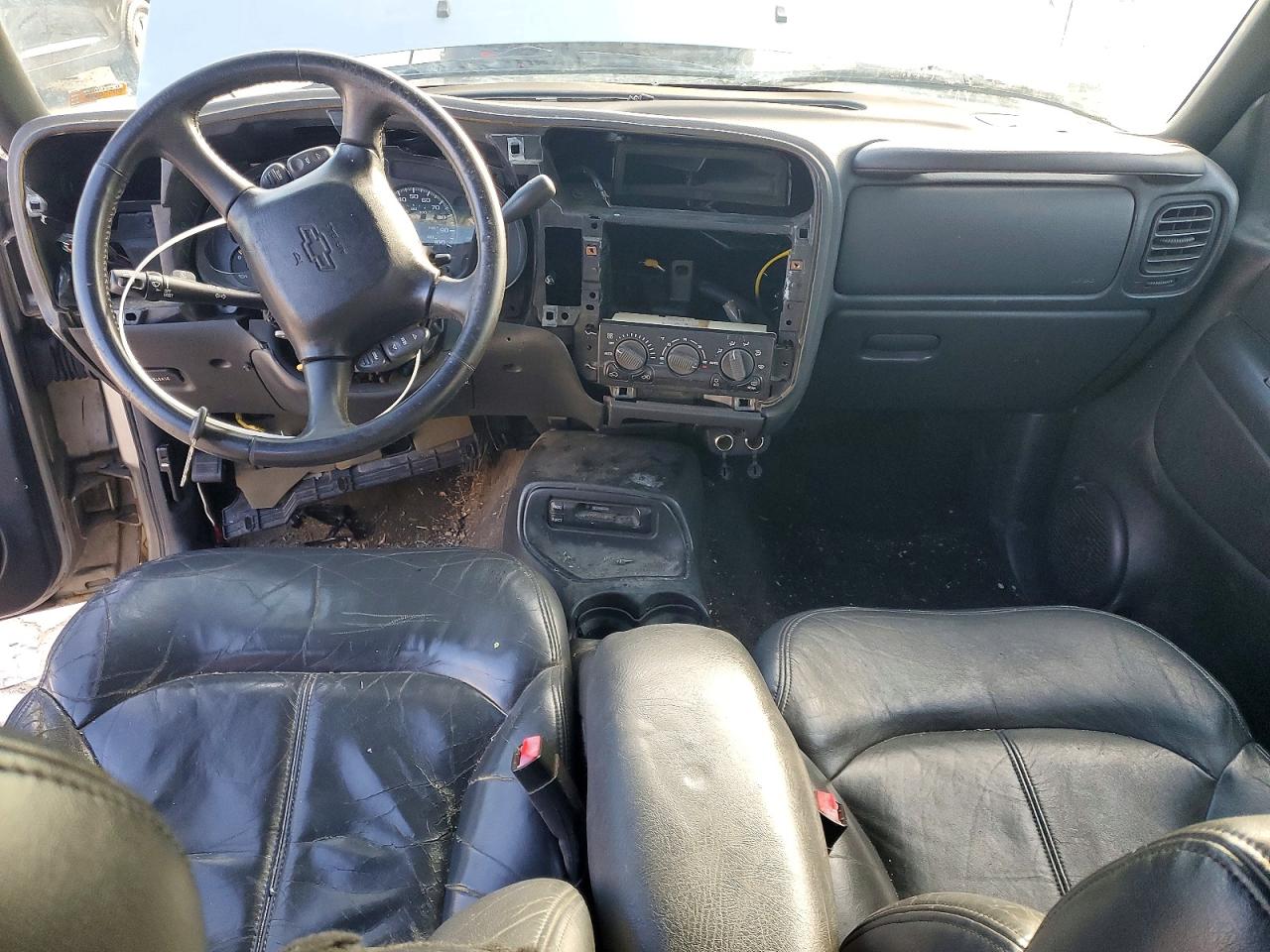 1999 Chevrolet Blazer Желто-коричневый vin: 1GNDT13WXX2176770