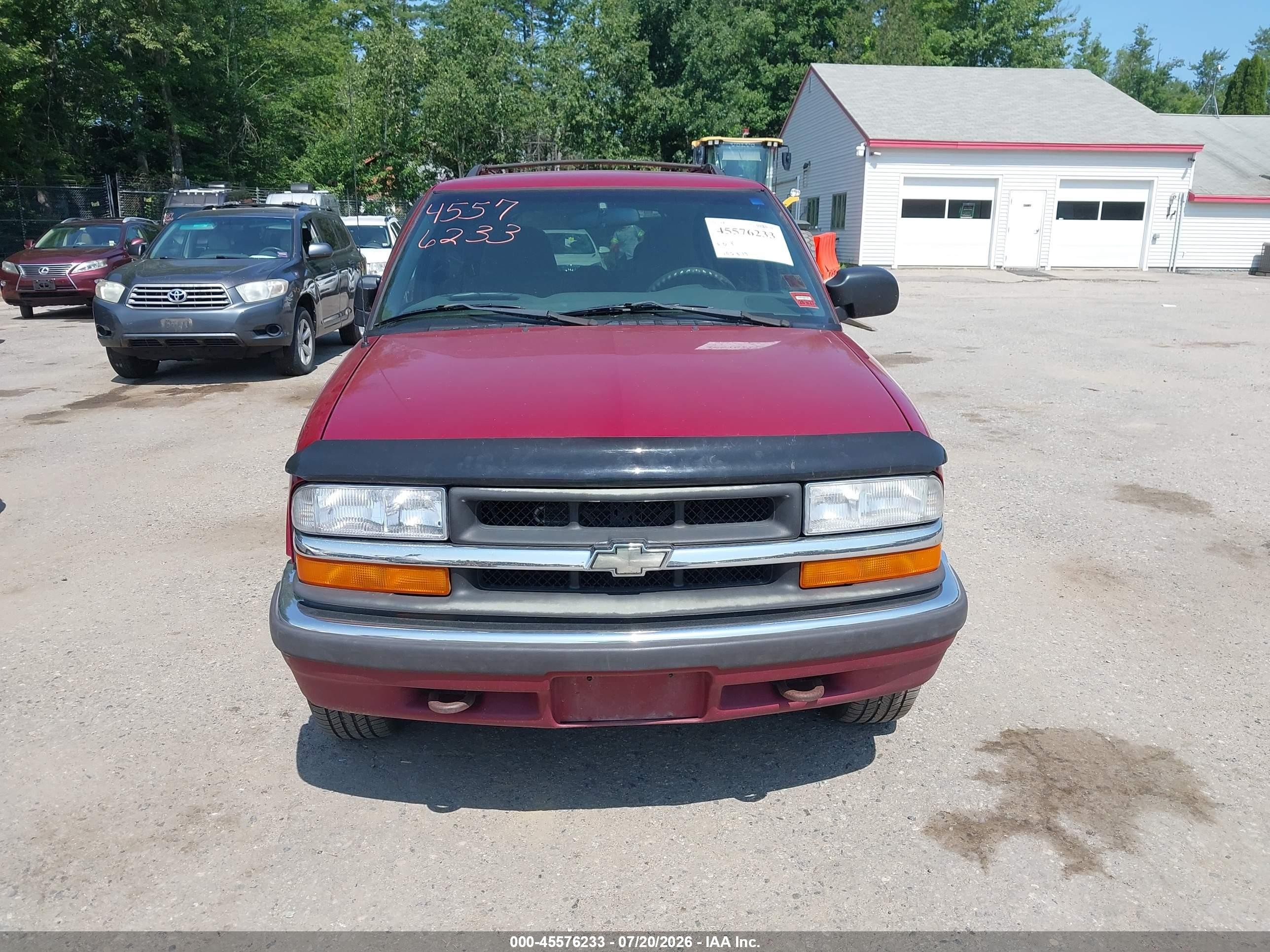 2000 Chevrolet Blazer Ls Maroon vin: 1GNDT13WXY2166807