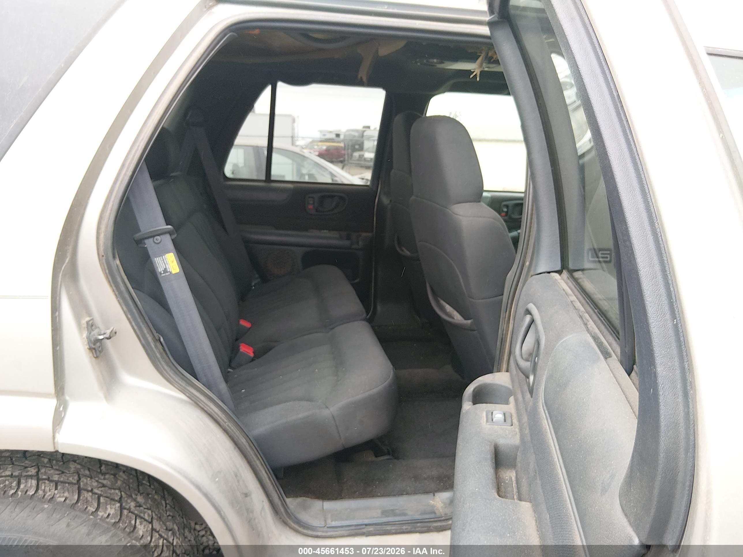 2003 Chevrolet Blazer Ls Gold vin: 1GNDT13X13K120977