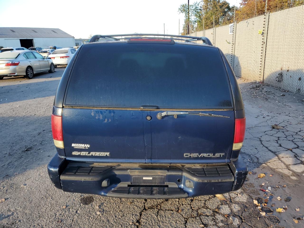 2003 Chevrolet Blazer Blue vin: 1GNDT13X33K128577