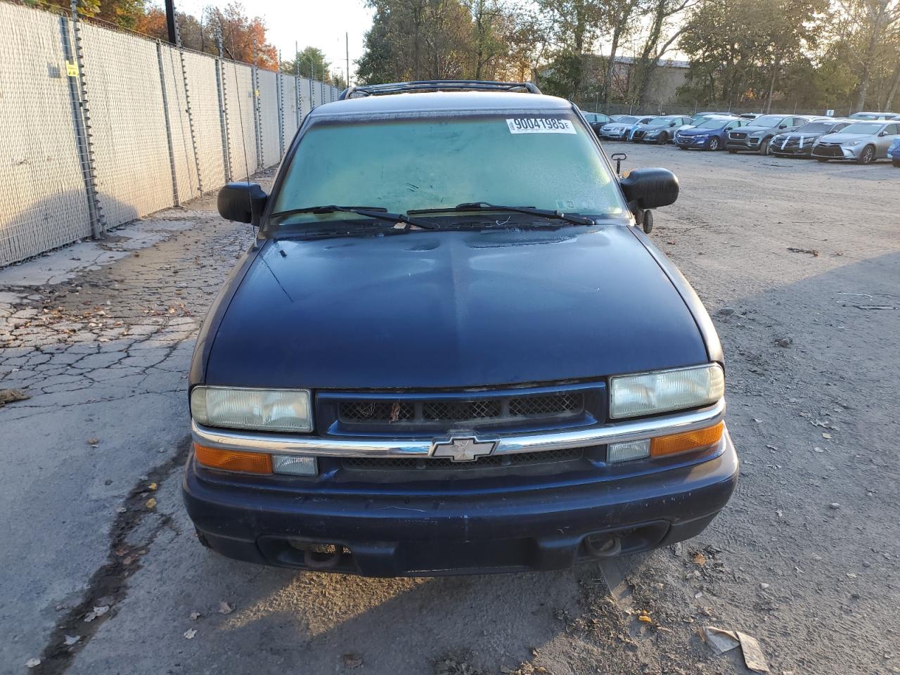 2003 Chevrolet Blazer Blue vin: 1GNDT13X33K128577