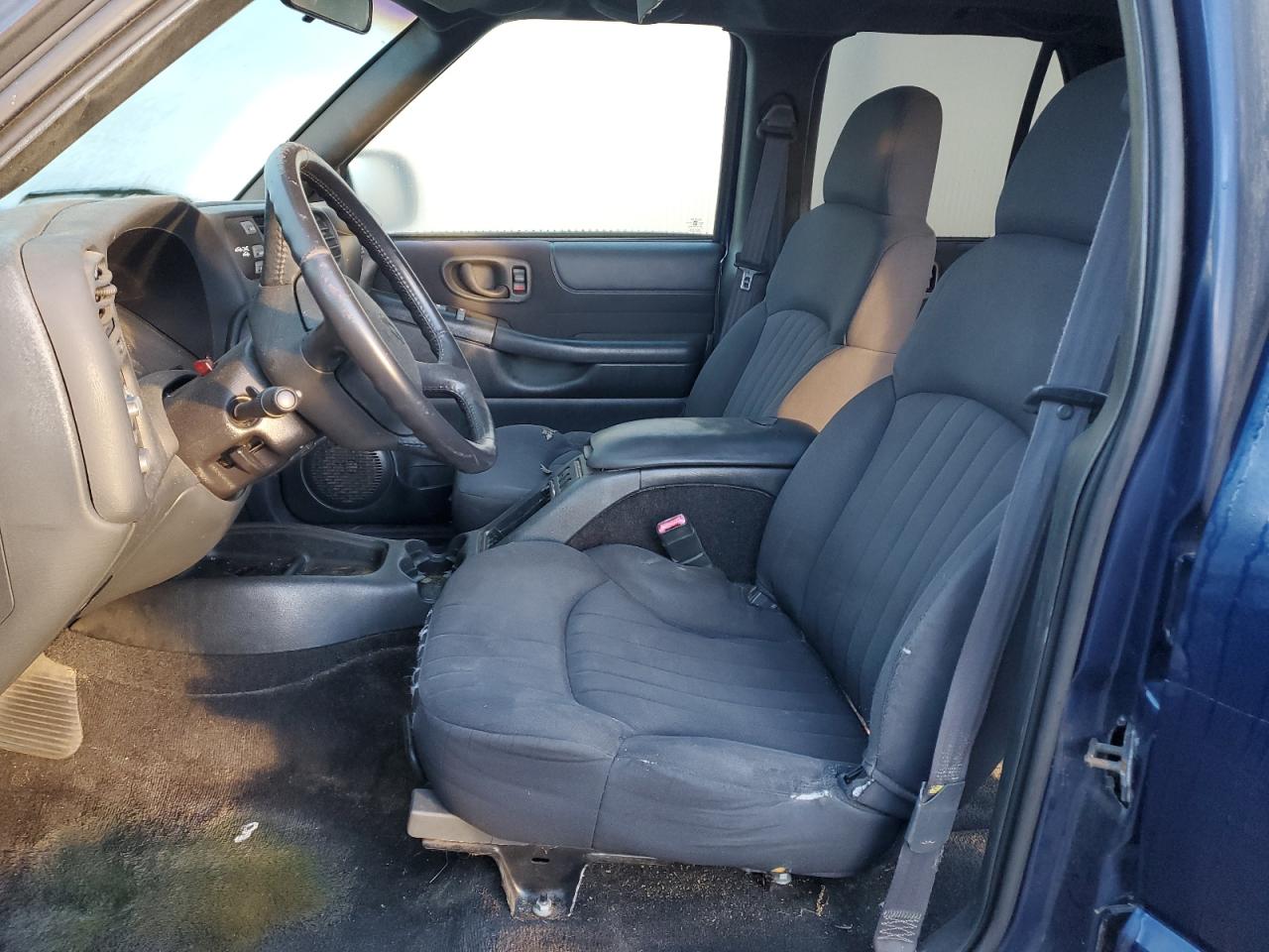 2003 Chevrolet Blazer Blue vin: 1GNDT13X33K128577