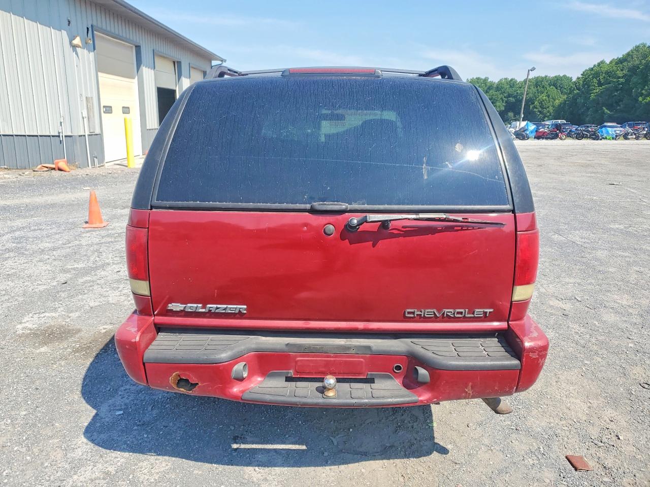 2003 Chevrolet Blazer Красный vin: 1GNDT13X33K163877
