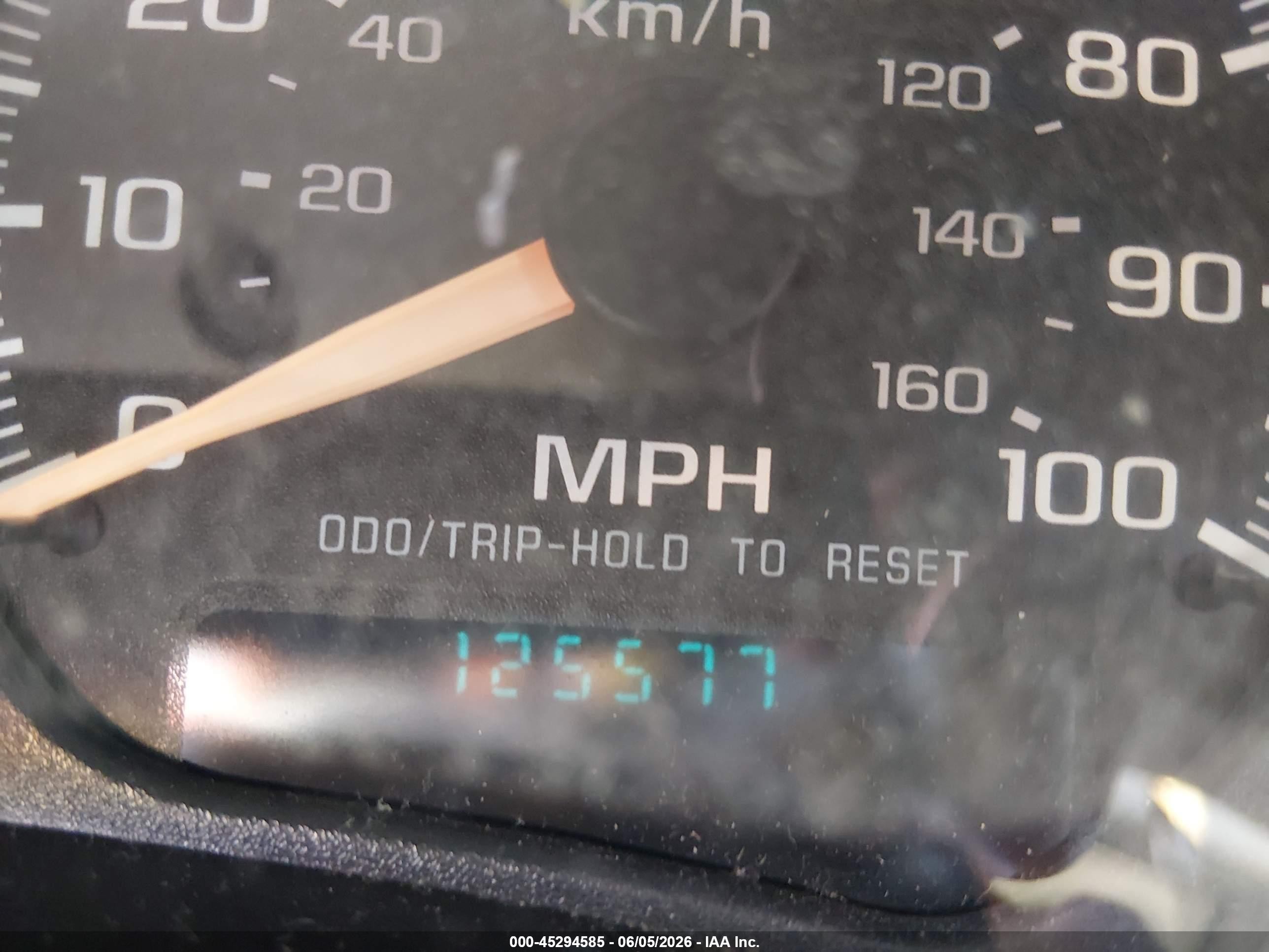 2004 Chevrolet Blazer Ls Beige vin: 1GNDT13X34K136020