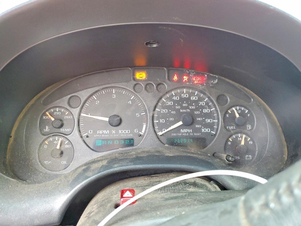 2003 Chevrolet Blazer Red vin: 1GNDT13X73K136567