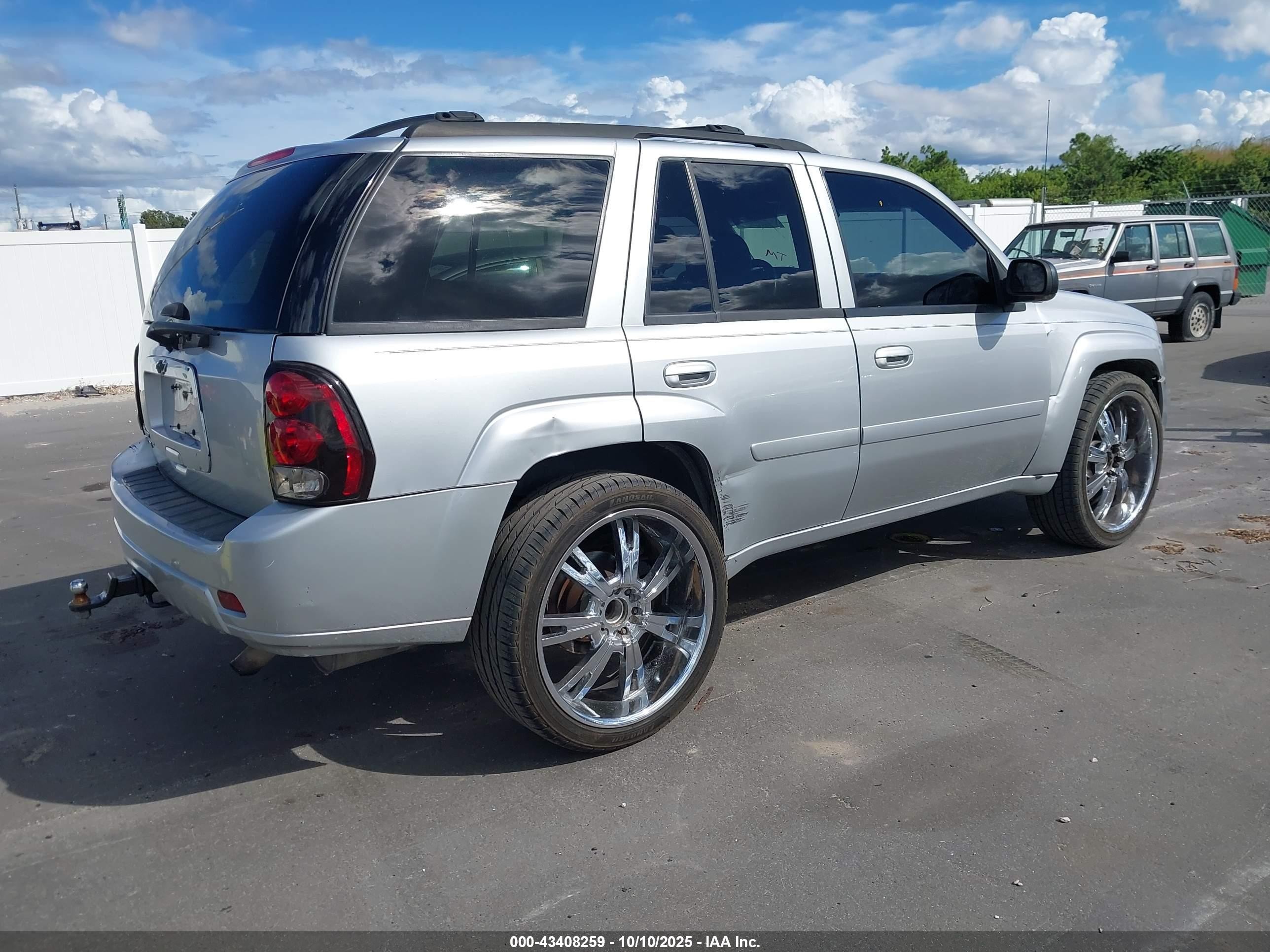 2009 Chevrolet Trailblazer Lt Silver vin: 1GNDT33S292104795