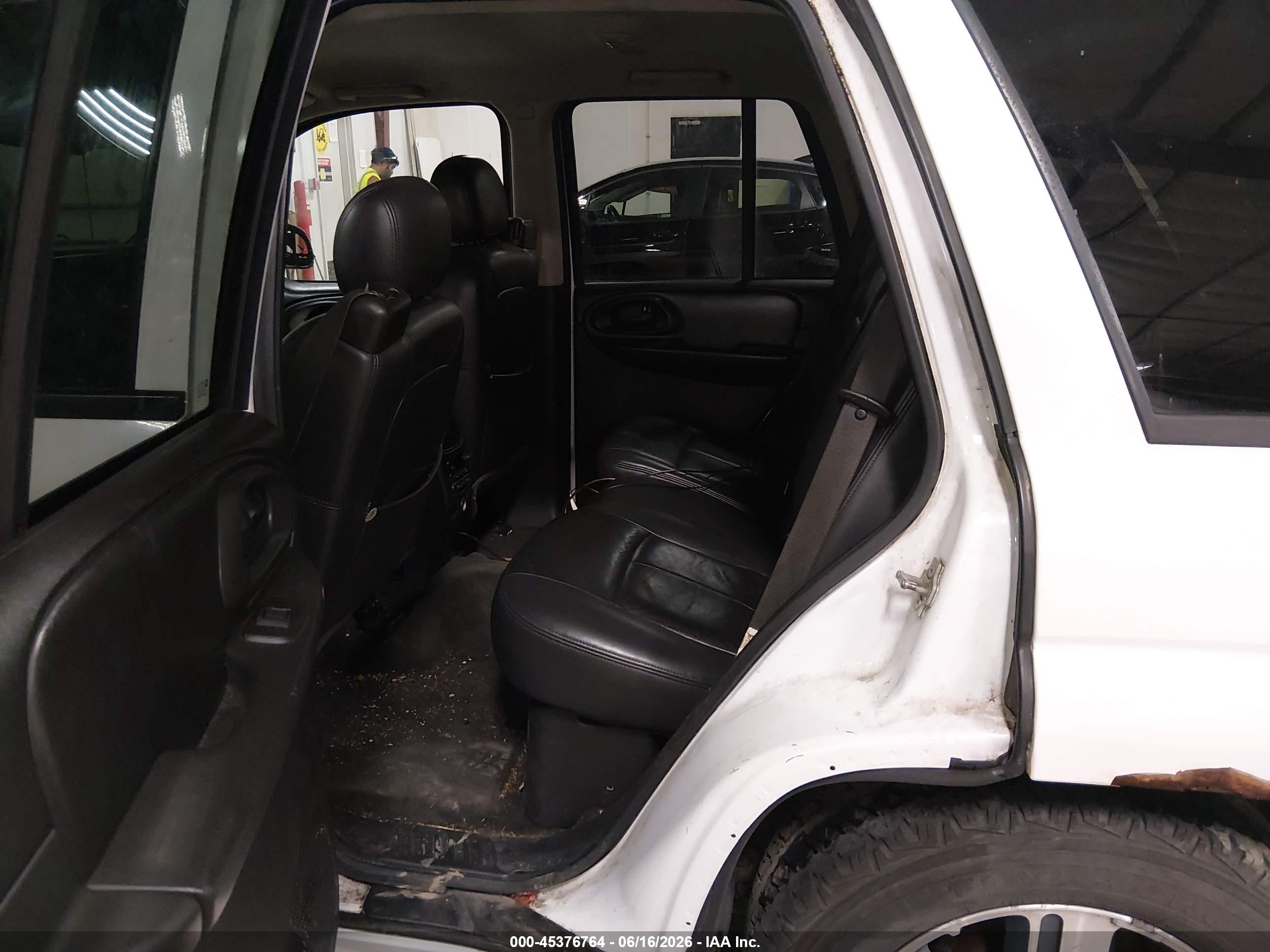 2009 Chevrolet Trailblazer Lt Белый vin: 1GNDT33S292110449