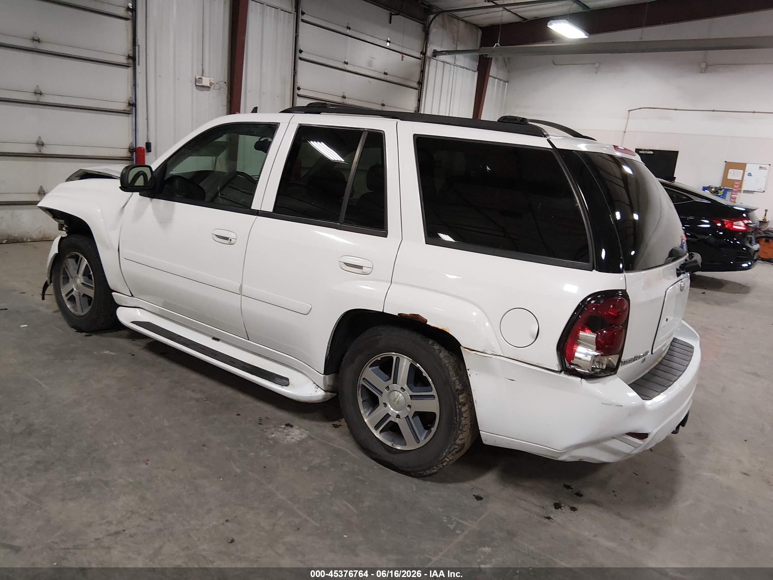 2009 Chevrolet Trailblazer Lt Белый vin: 1GNDT33S292110449