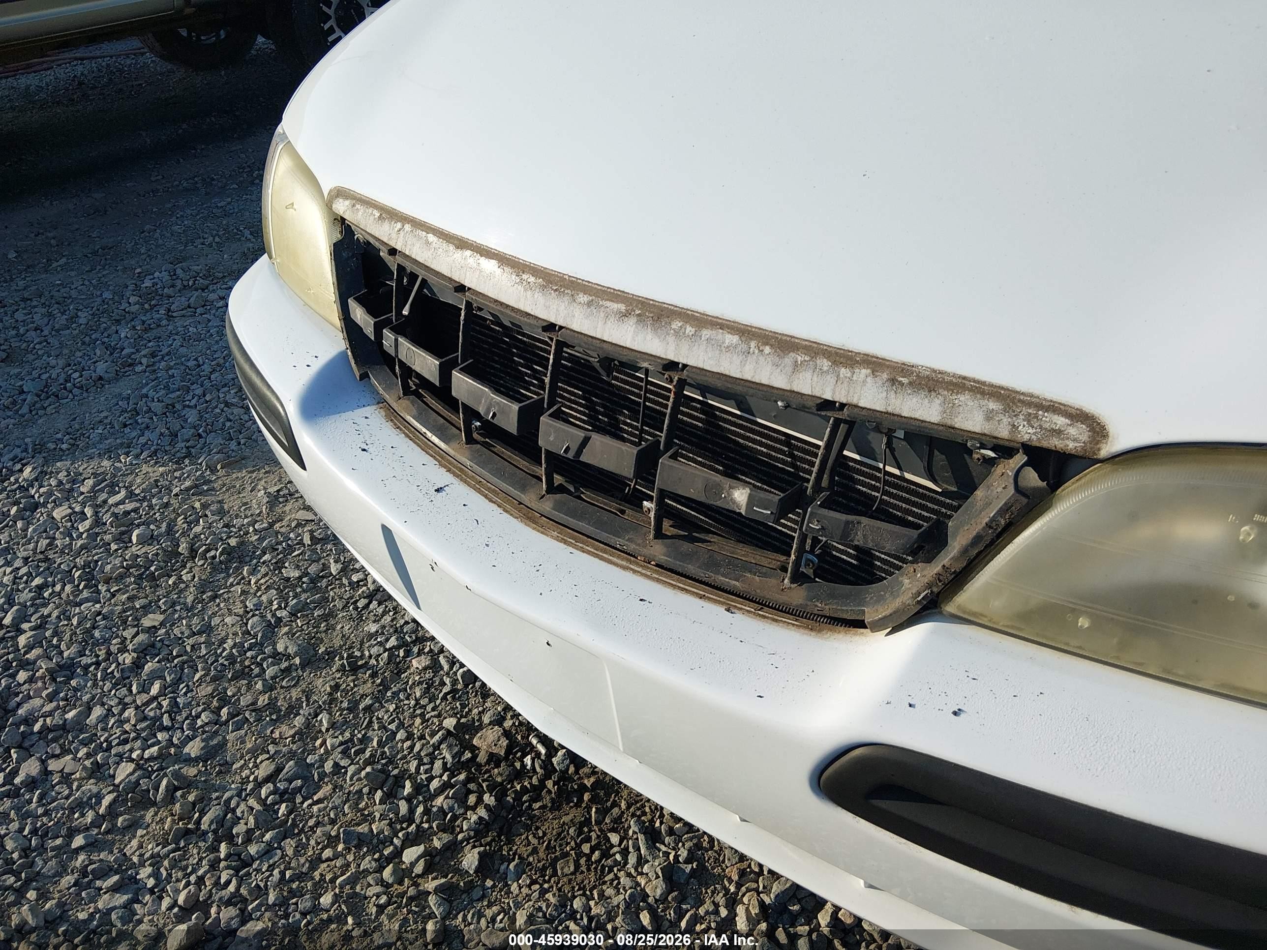 2001 Chevrolet Venture Ls White vin: 1GNDU03E01D267234
