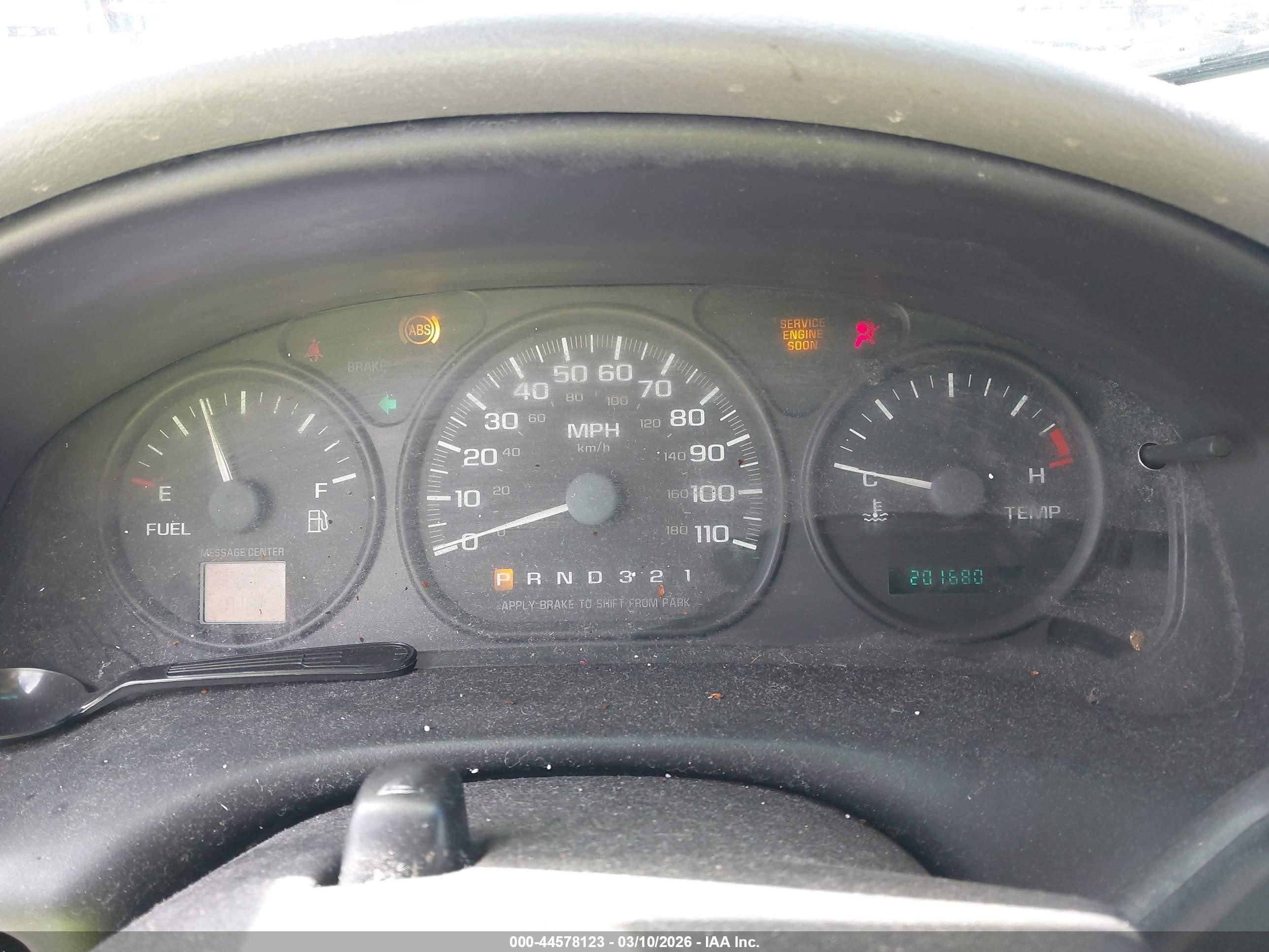2004 Chevrolet Venture Plus Red vin: 1GNDU03E14D252617