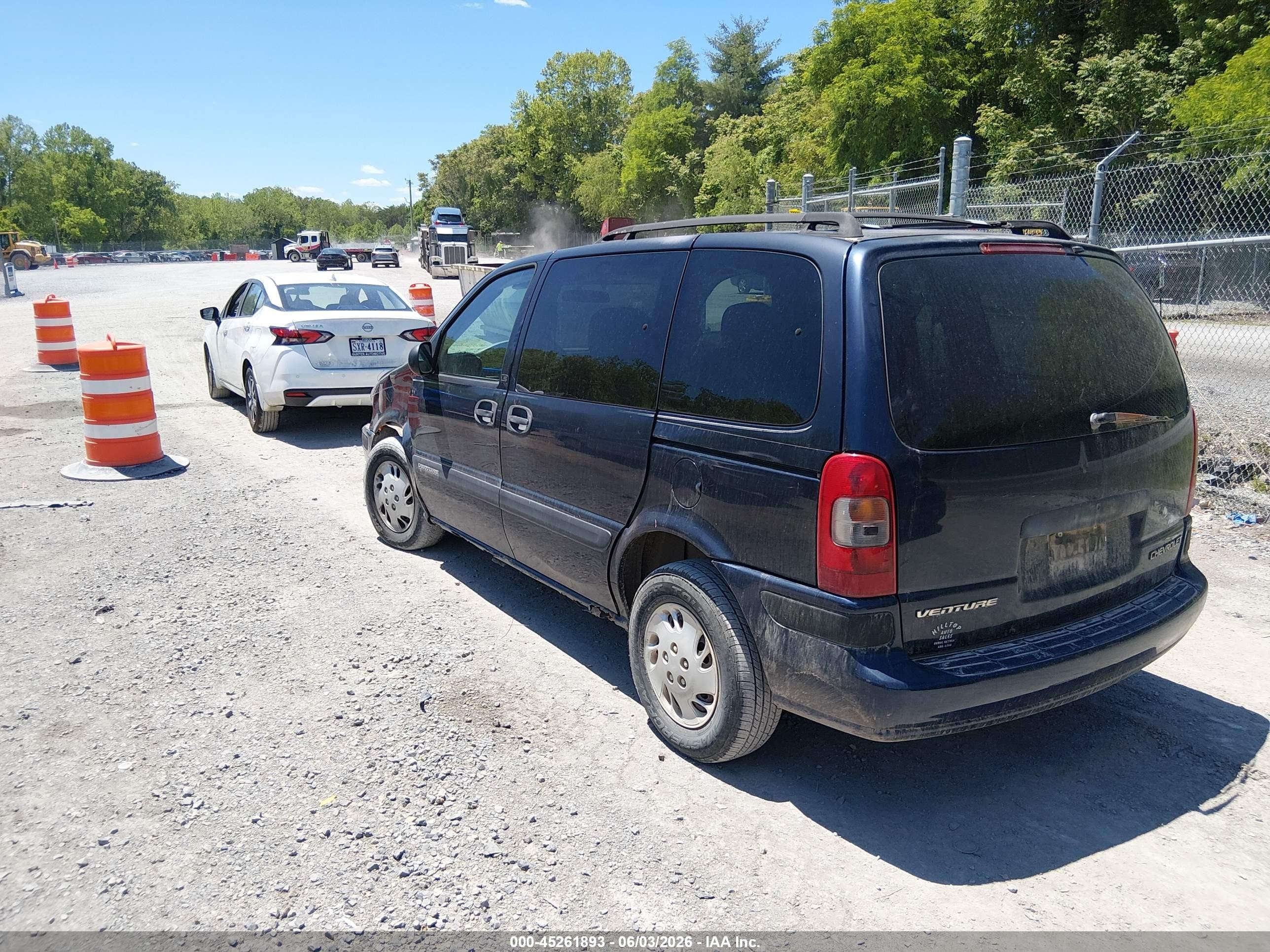 2002 Chevrolet Venture Plus Black vin: 1GNDU03E72D122970