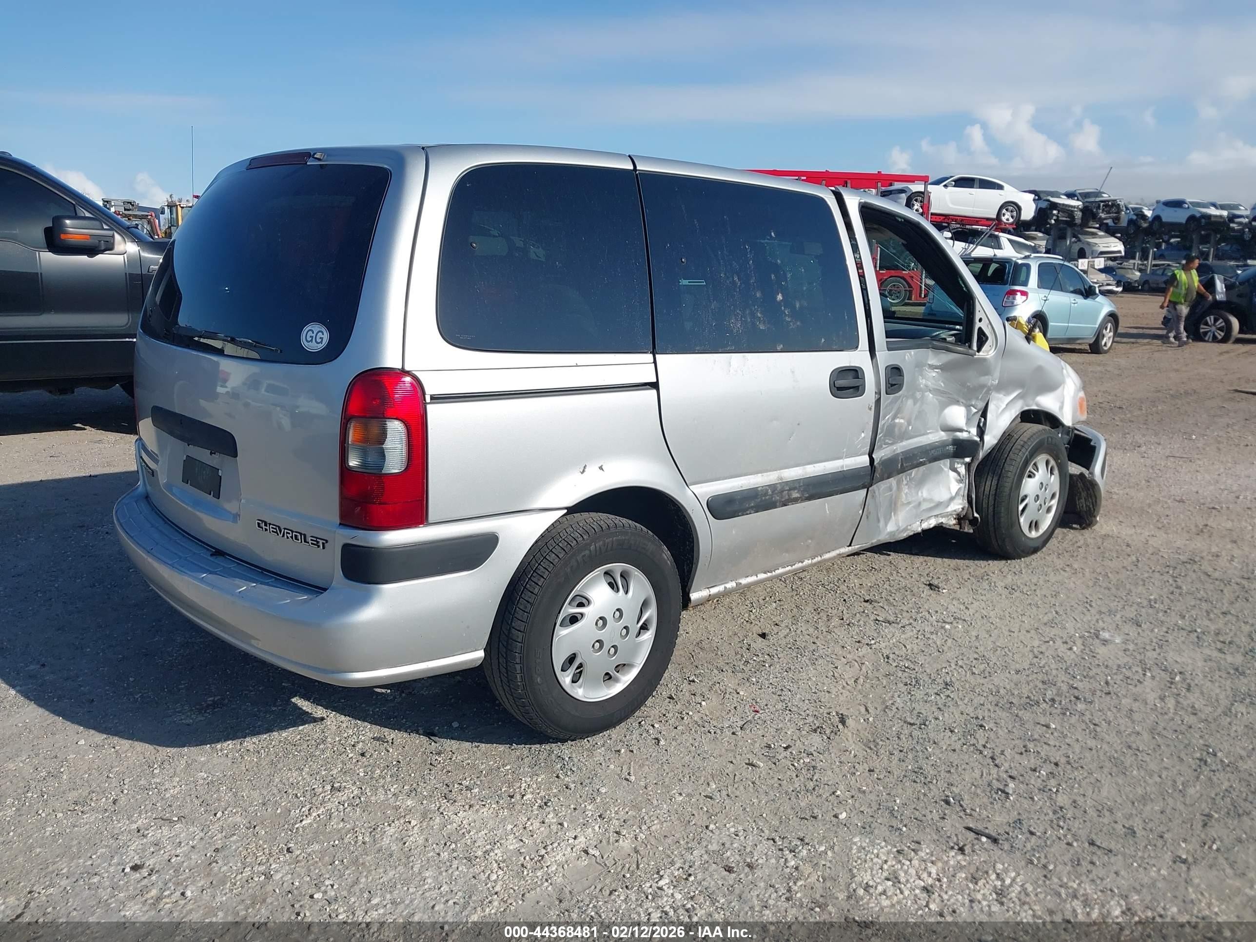 2002 Chevrolet Venture   Silver vin: 1GNDU03E72D287868