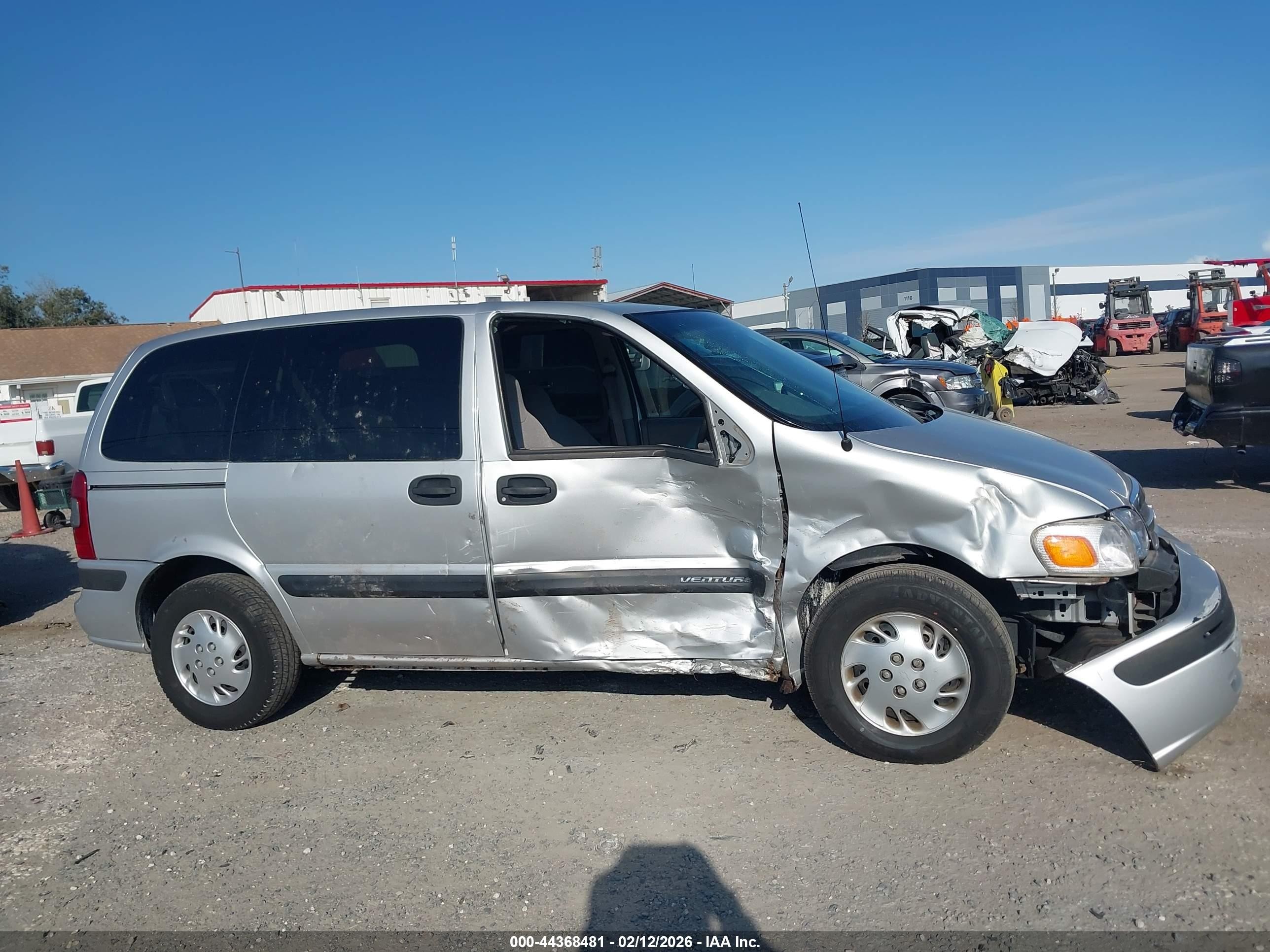 2002 Chevrolet Venture   Silver vin: 1GNDU03E72D287868