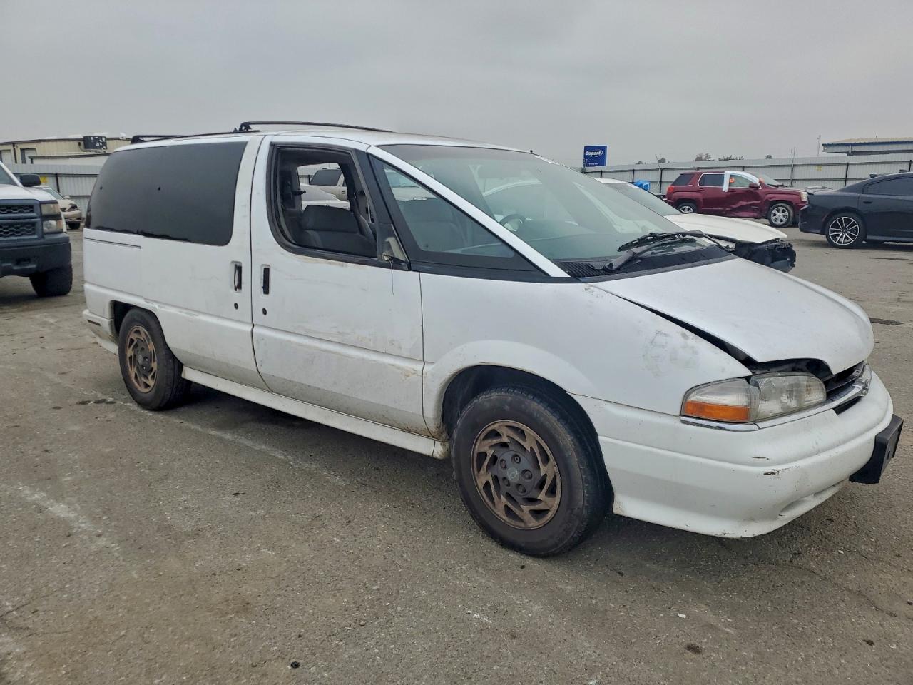 1996 Chevrolet Lumina Apv White vin: 1GNDU06E8TT125556
