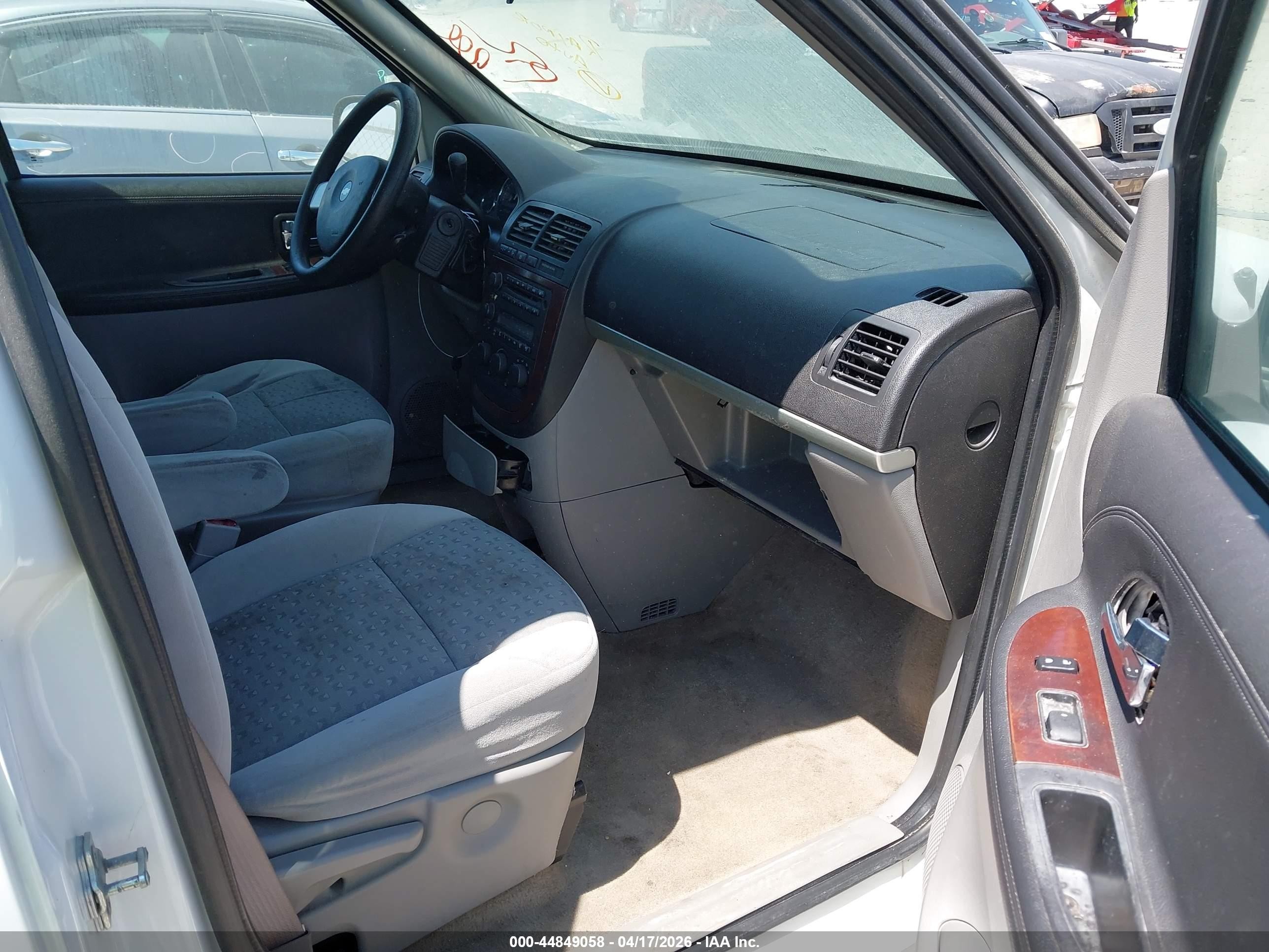 2008 Chevrolet Uplander Ls White vin: 1GNDU23118D160809