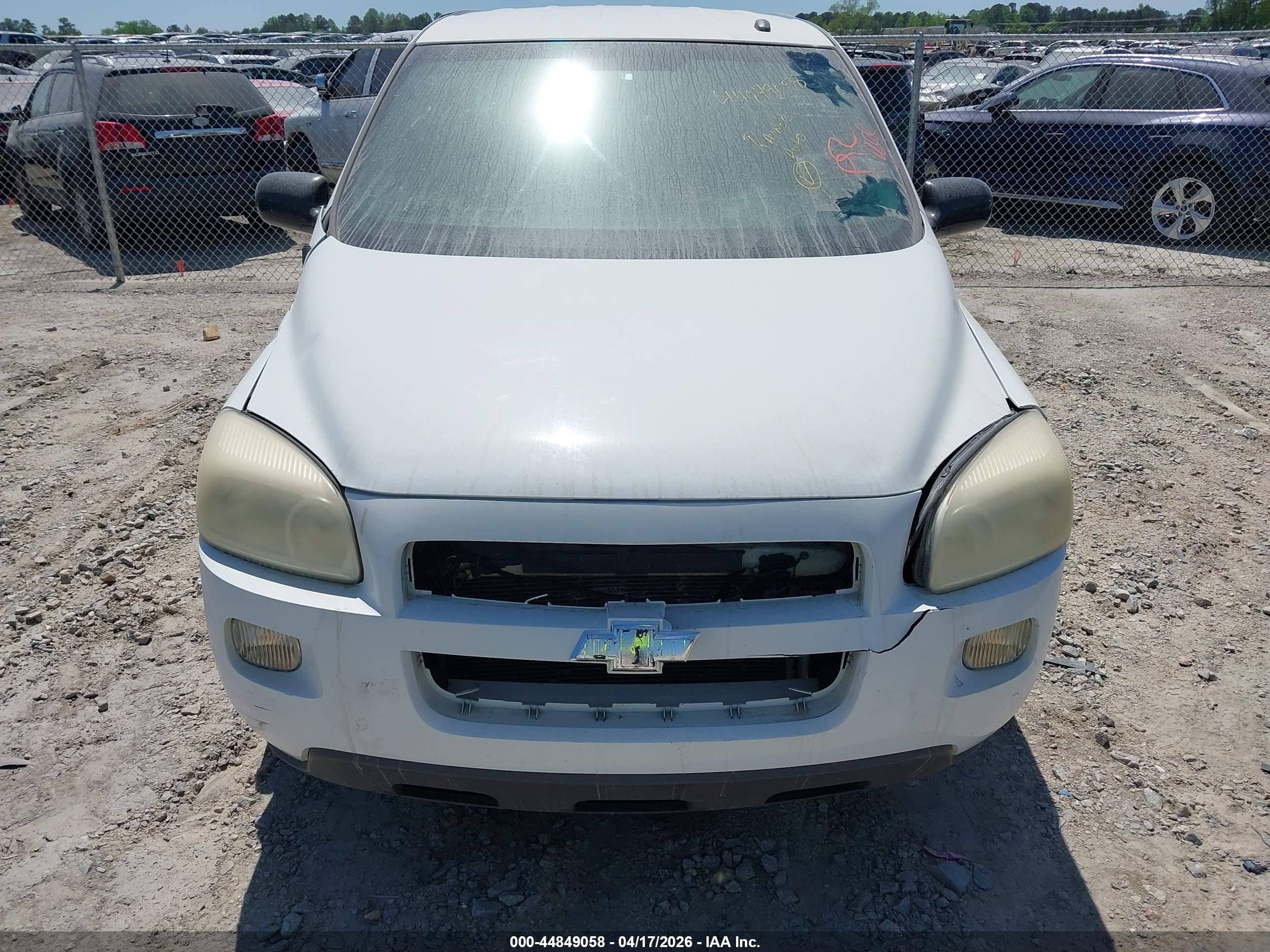 2008 Chevrolet Uplander Ls White vin: 1GNDU23118D160809