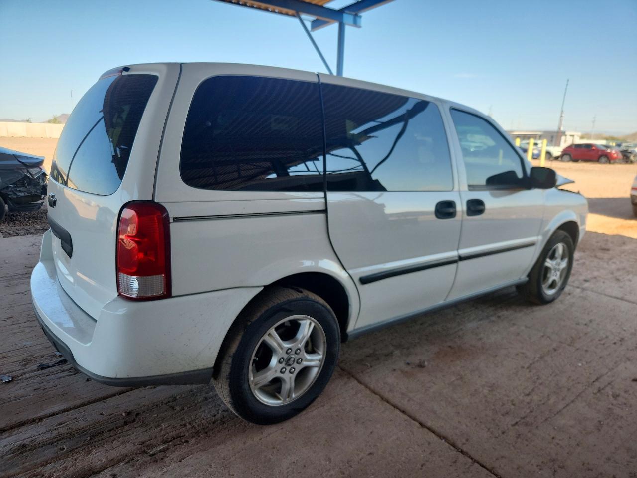 2006 Chevrolet Uplander Ls Белый vin: 1GNDU23L66D152302