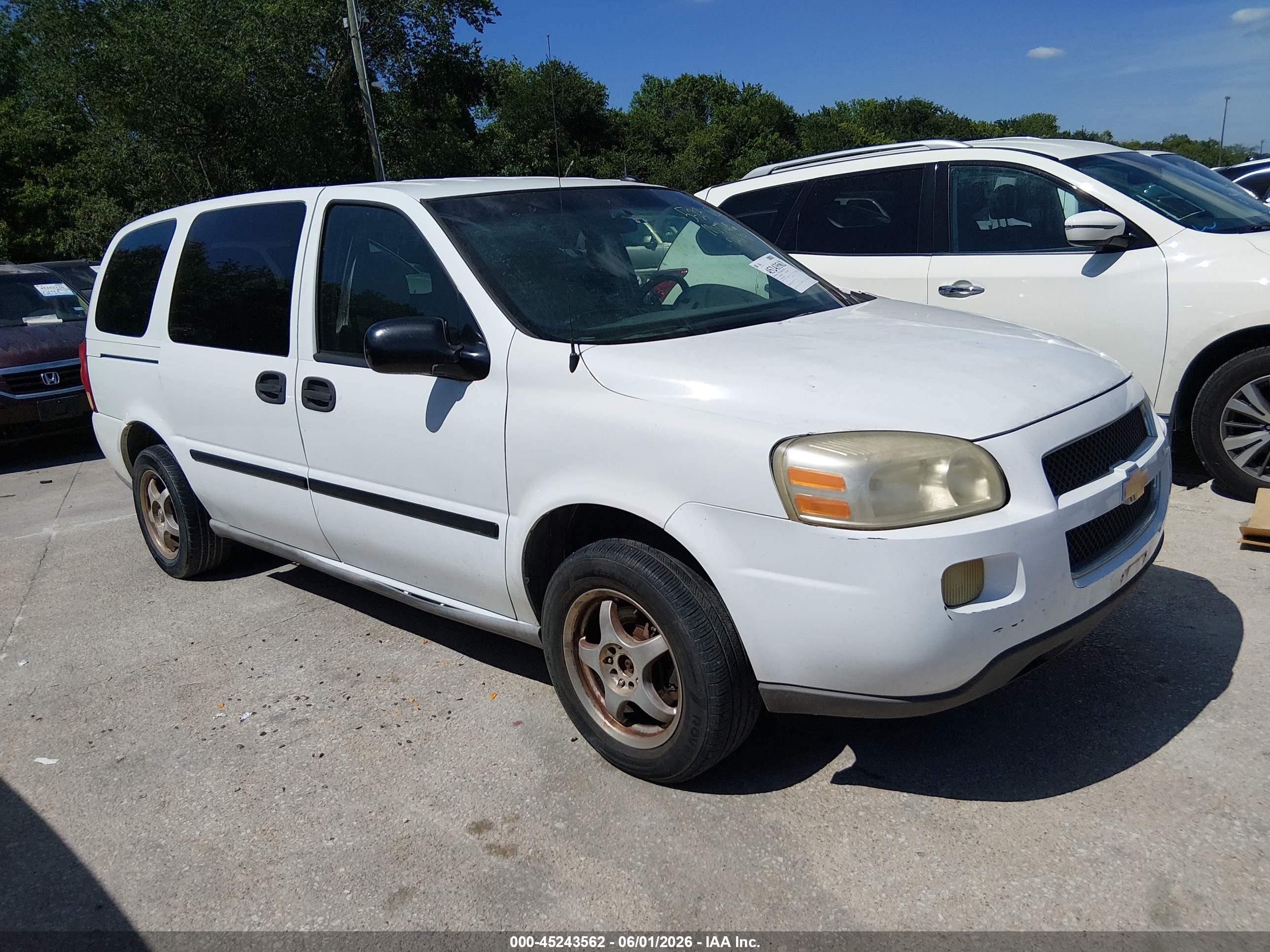 2005 Chevrolet Uplander   White vin: 1GNDV03LX5D246151