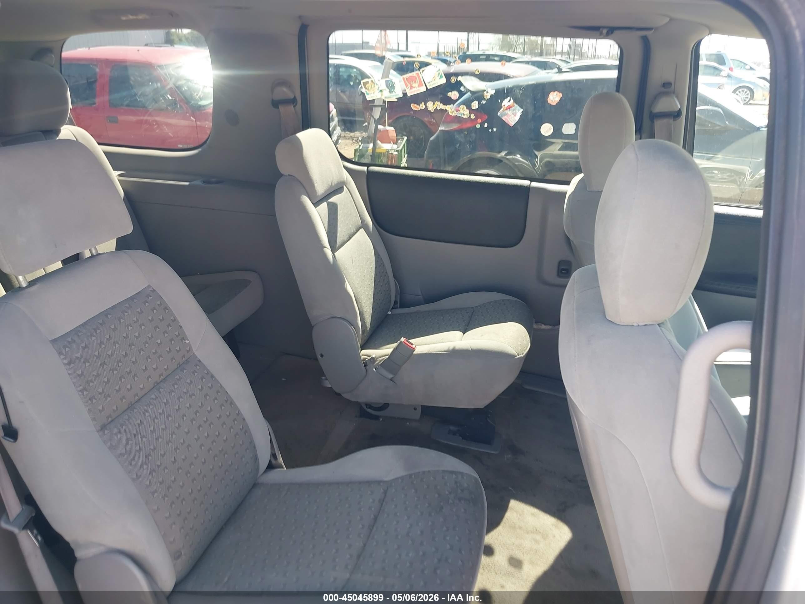 2008 Chevrolet Uplander Ls Серебряный vin: 1GNDV23108D175587