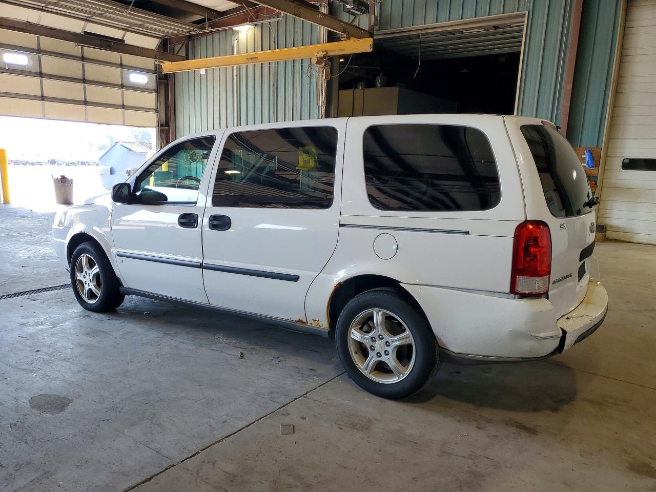 2008 Chevrolet Uplander Ls White vin: 1GNDV23148D205187