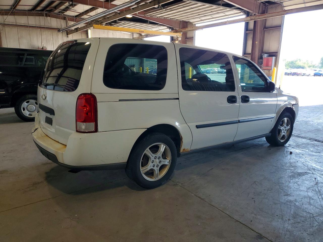 2008 Chevrolet Uplander Ls White vin: 1GNDV23148D205187