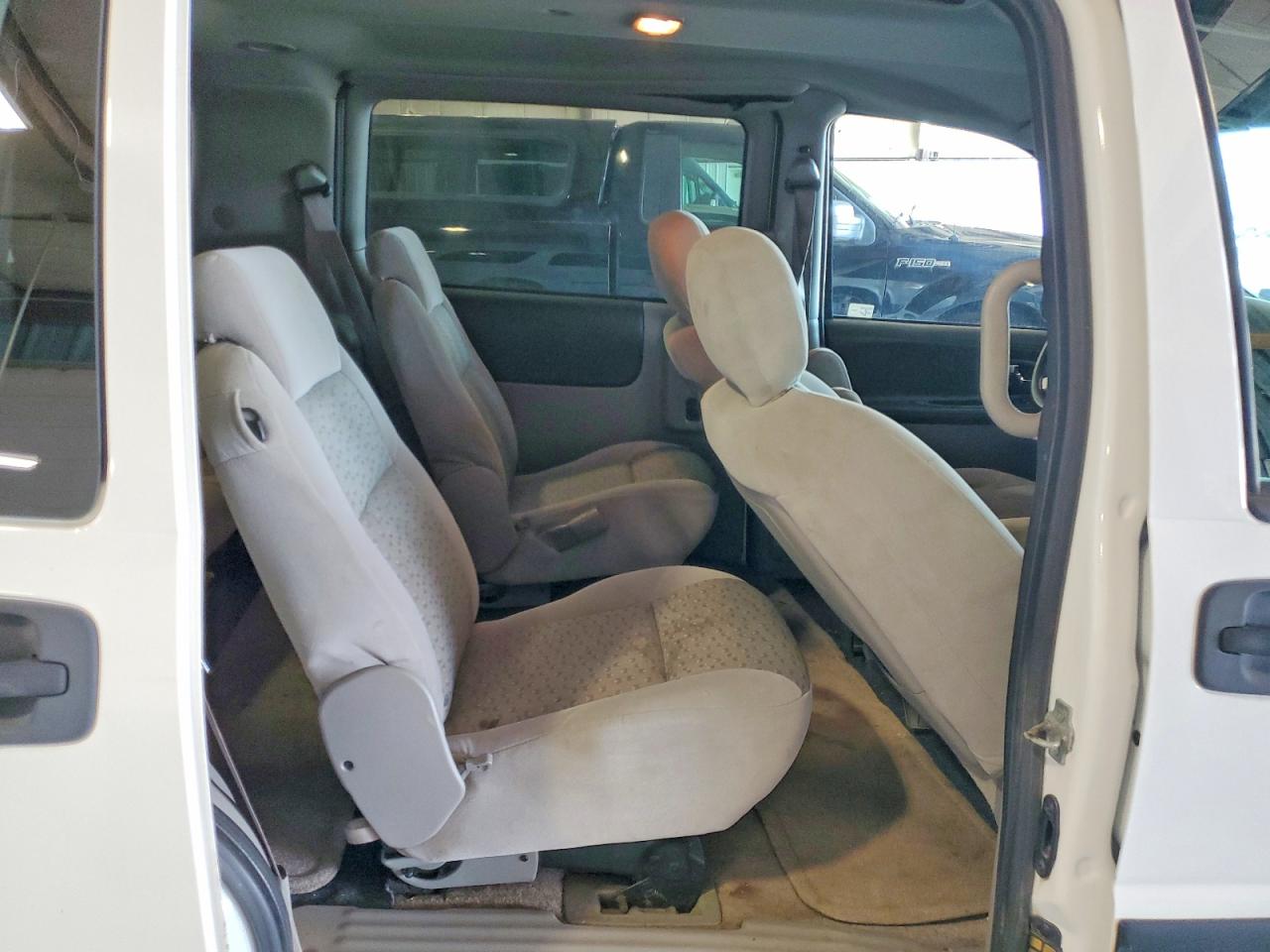 2008 Chevrolet Uplander Ls White vin: 1GNDV23148D205187