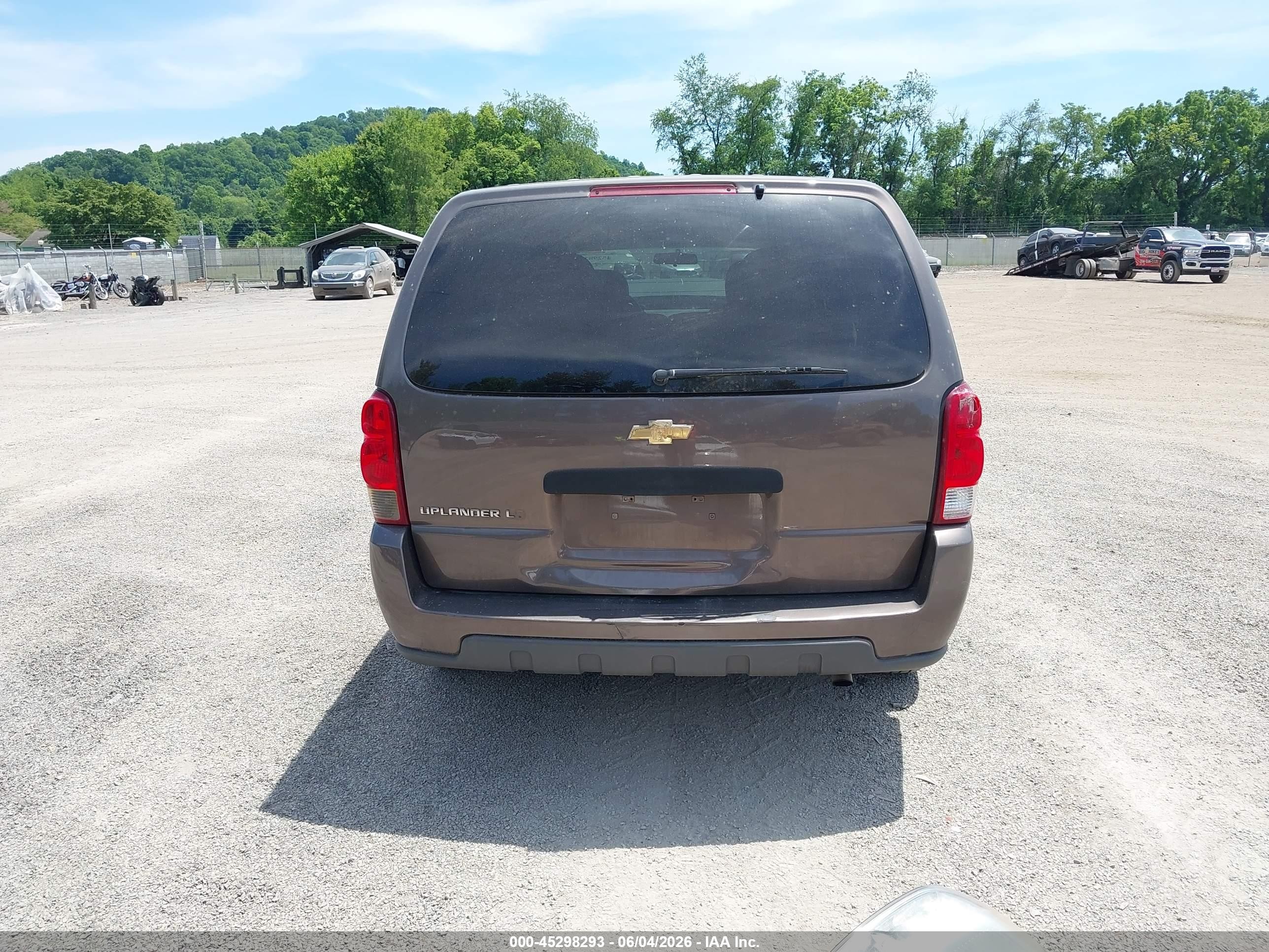 2008 Chevrolet Uplander Ls Gray vin: 1GNDV23168D126216