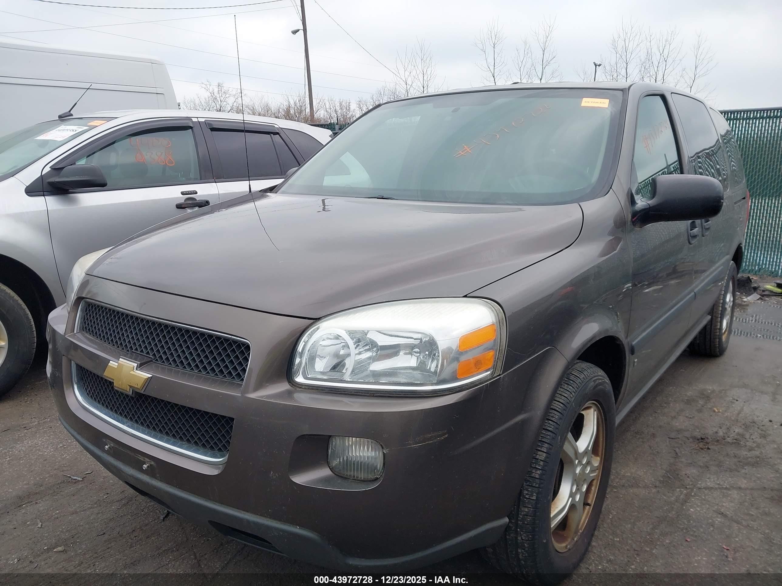 2008 Chevrolet Uplander Ls Brown vin: 1GNDV23178D126774