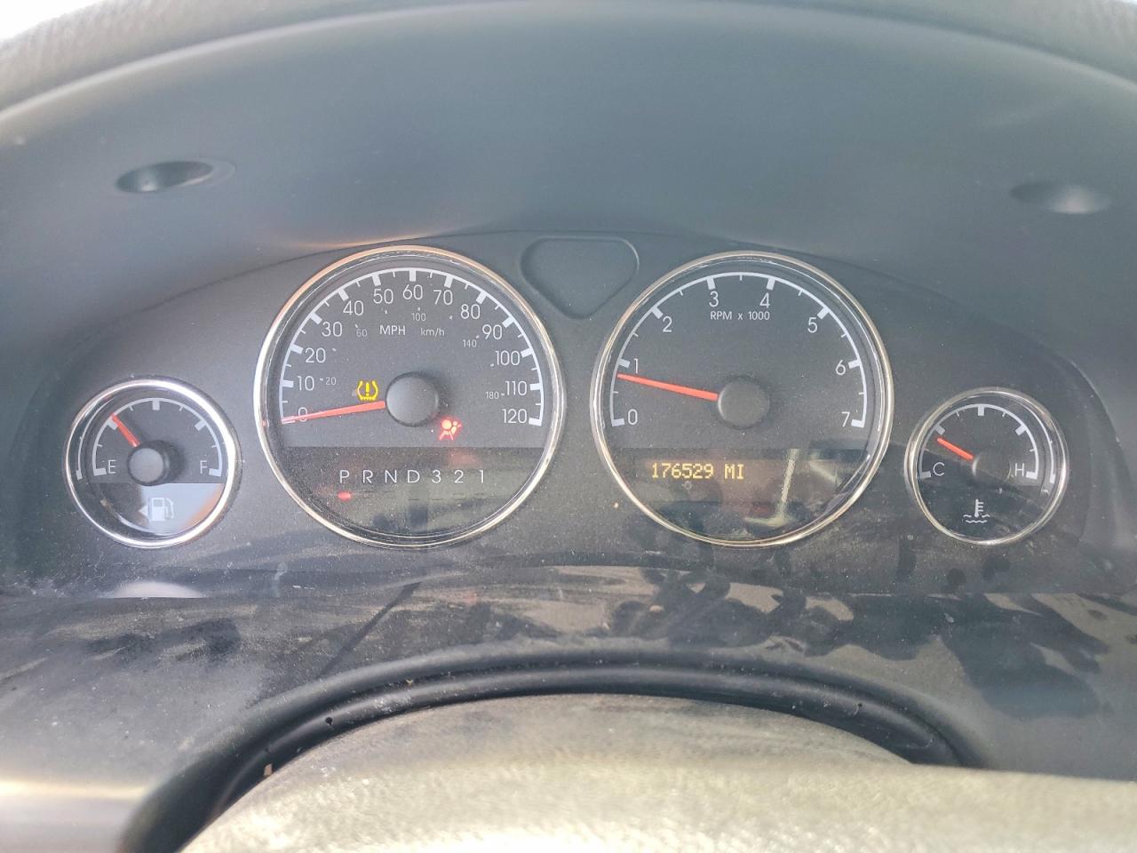 2008 Chevrolet Uplander Ls Белый vin: 1GNDV231X8D127563