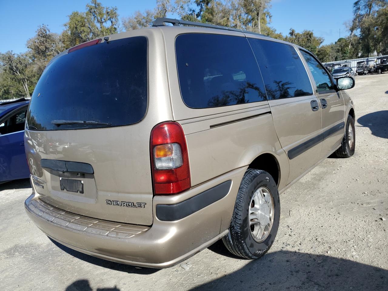 2005 Chevrolet Venture Ls Gold vin: 1GNDV23E05D122919 Damage: Right Qtr Panel, Multiple Scratches Heavy, 2