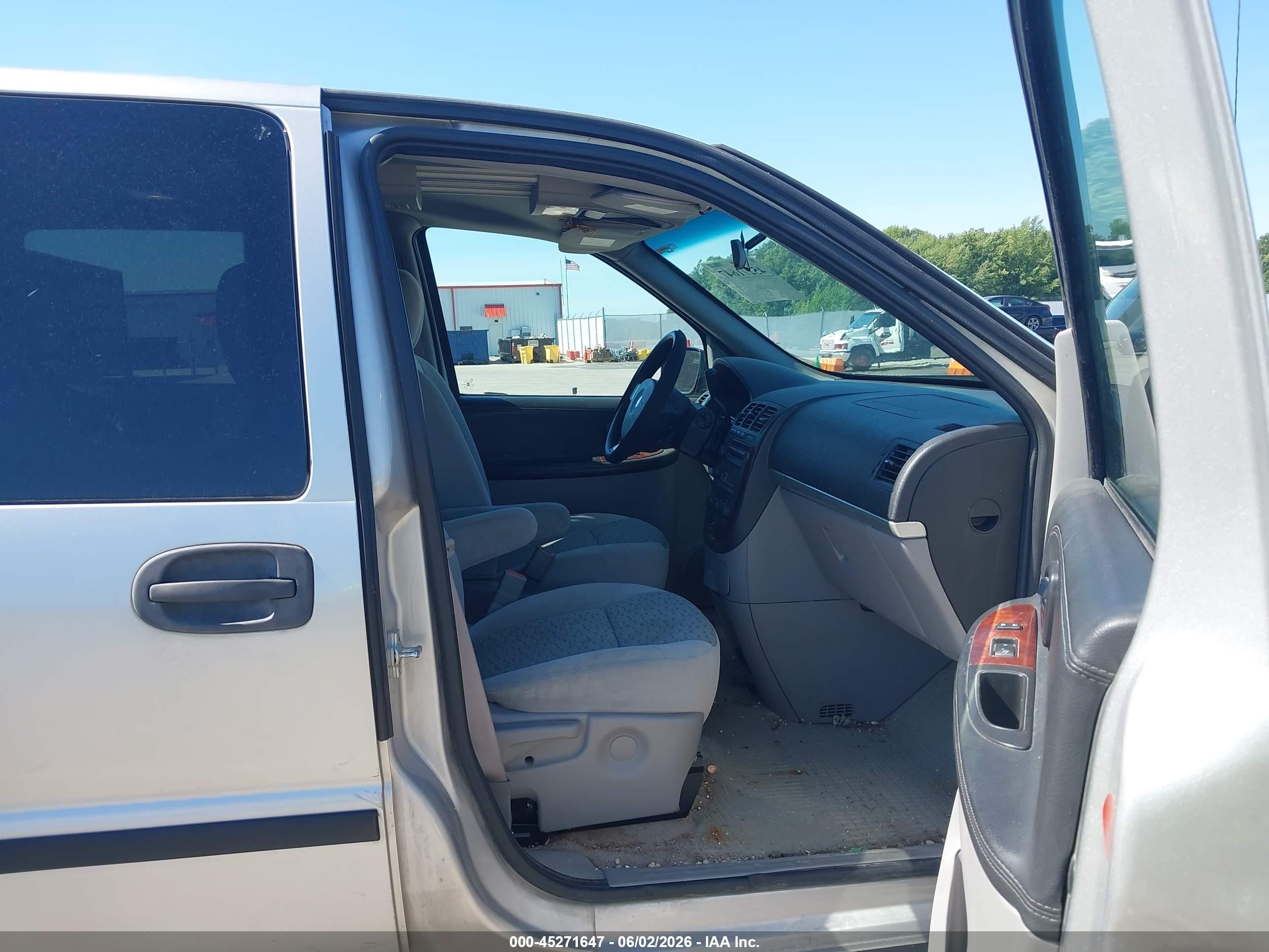2006 Chevrolet Uplander Ls Silver vin: 1GNDV23L16D180344