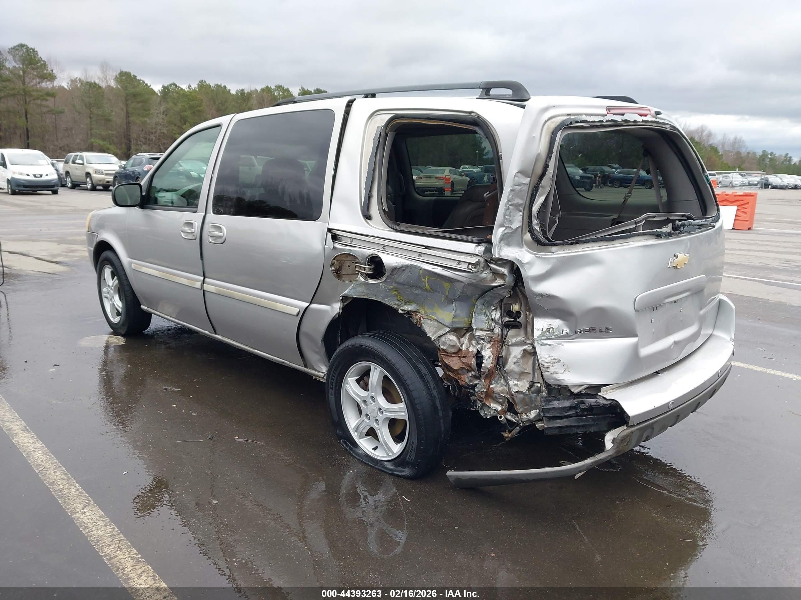 2005 Chevrolet Uplander Ls Серебряный vin: 1GNDV23L35D260162