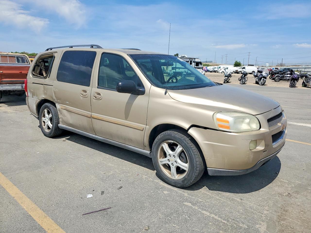 2005 Chevrolet Uplander Ls Золотой vin: 1GNDV23L45D254824