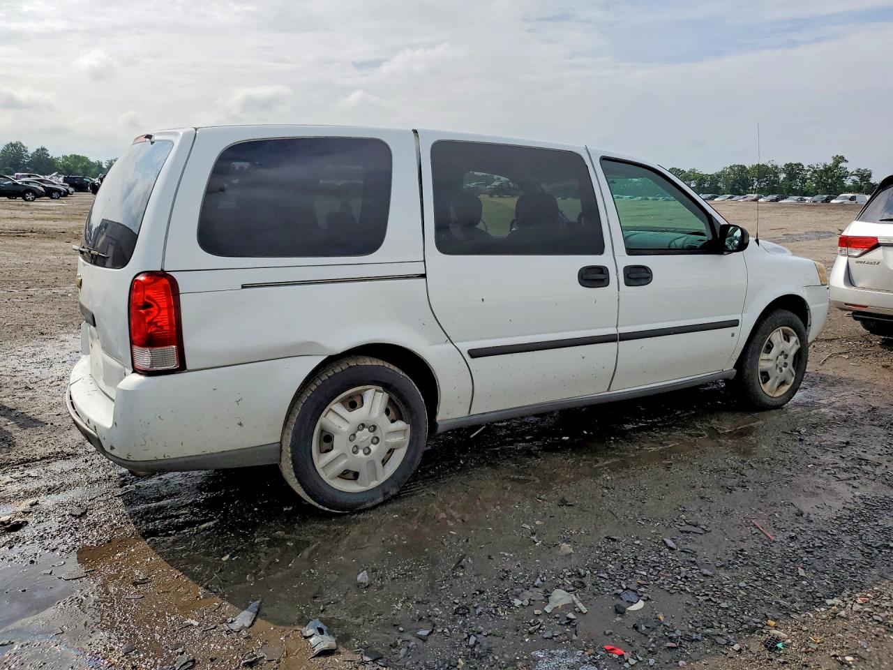 2006 Chevrolet Uplander Ls White vin: 1GNDV23L86D168515