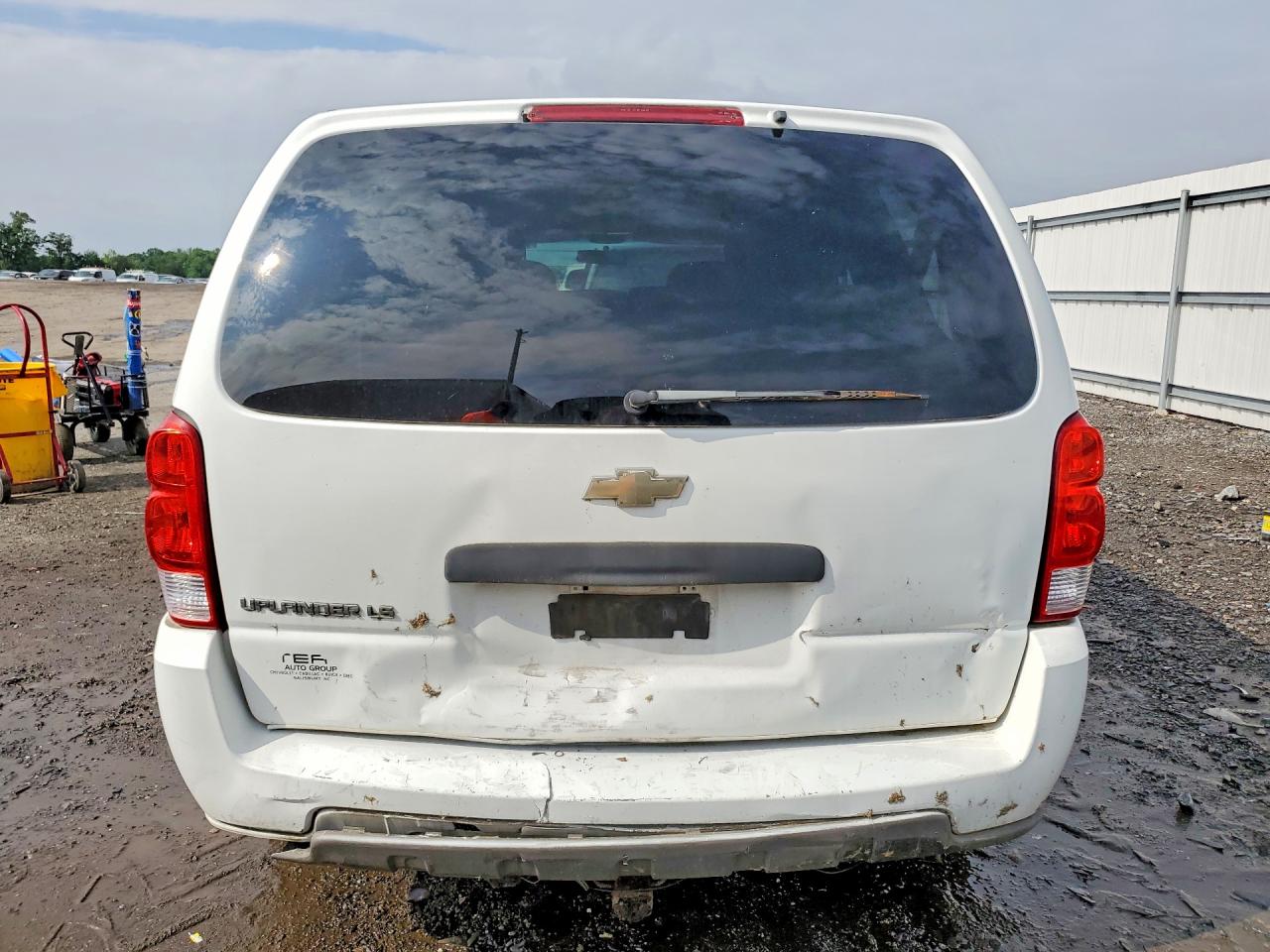 2006 Chevrolet Uplander Ls White vin: 1GNDV23L86D168515