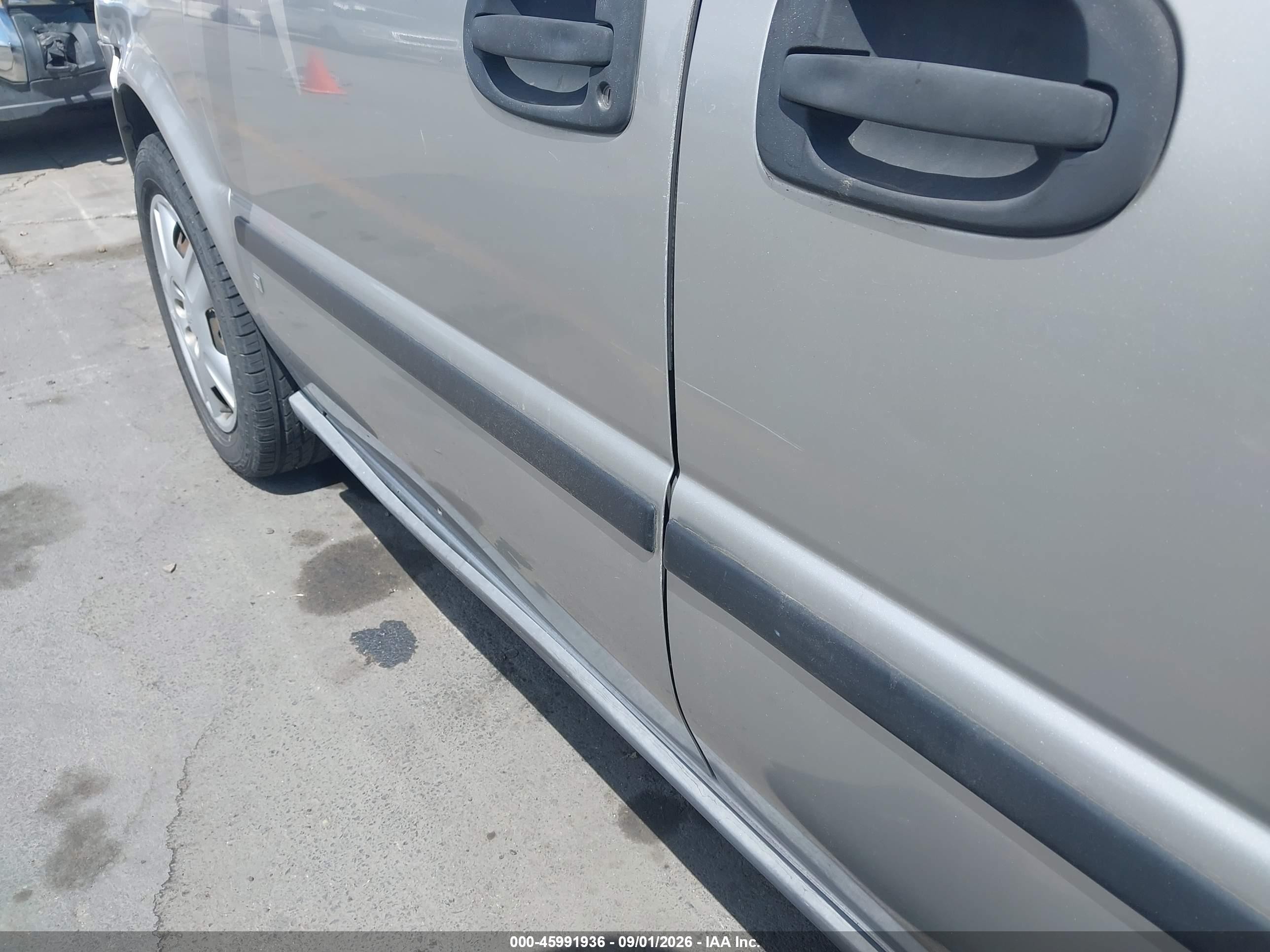 2006 Chevrolet Uplander Ls Silver vin: 1GNDV23L86D171401