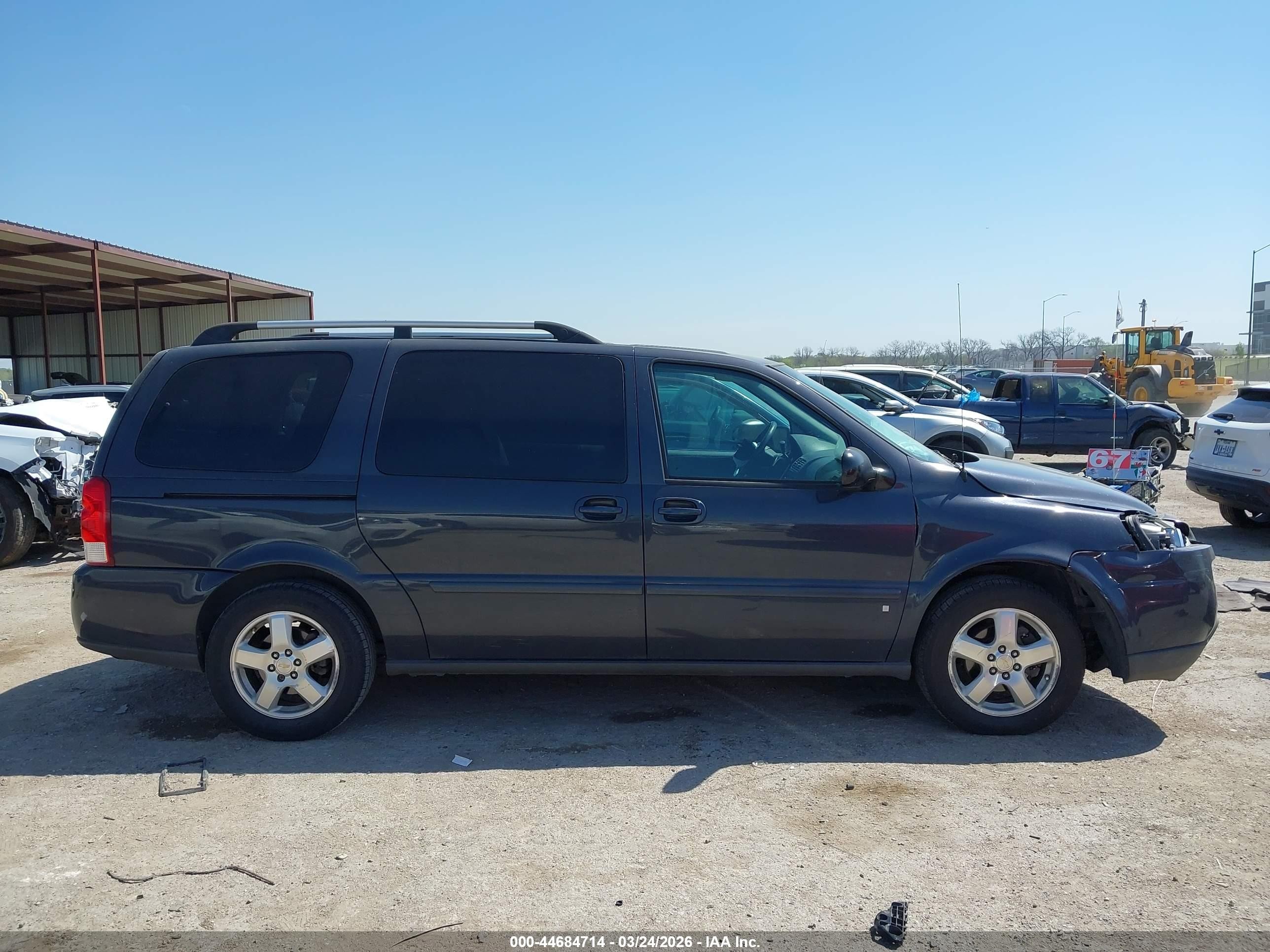 2008 Chevrolet Uplander Lt Gray vin: 1GNDV33118D204181