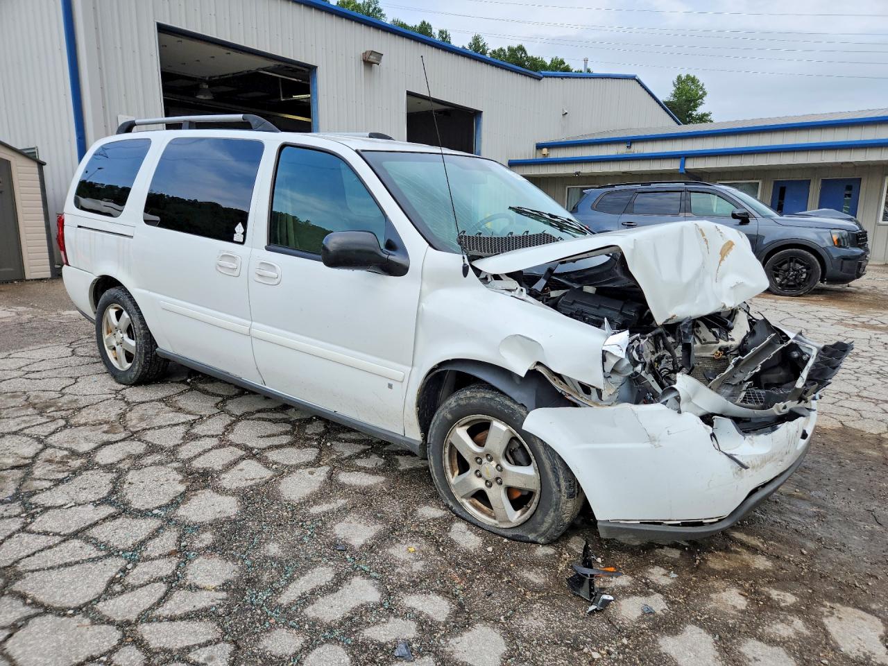 2008 Chevrolet Uplander Lt White vin: 1GNDV33158D173064